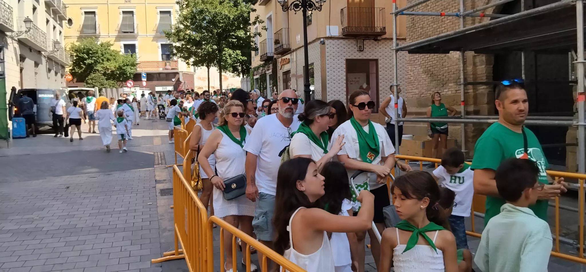 Presentación a San Lorenzo de 468 niños y niñas de Huesca