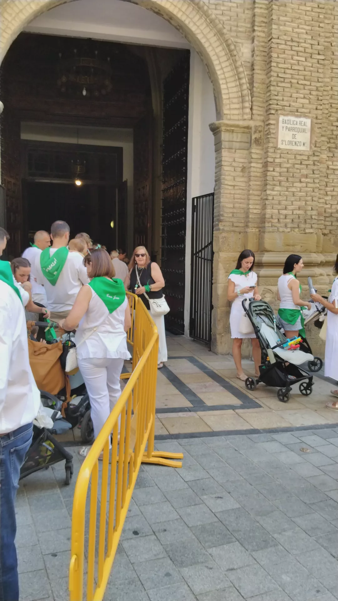 Presentación a San Lorenzo de 468 niños y niñas de Huesca