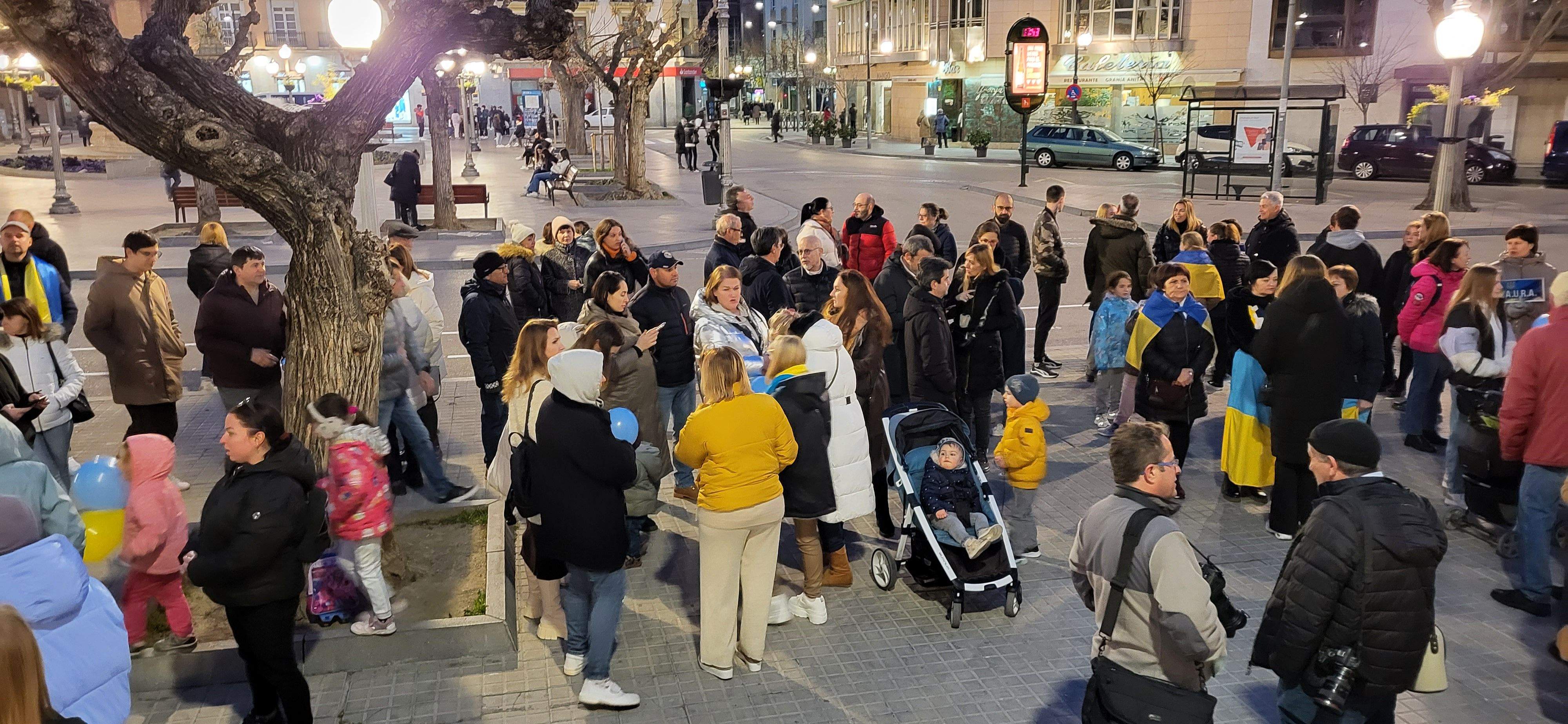 Concentración en el primer aniversario del inicio de la guerra de Ucrania. Foto: Mercedes Manterola