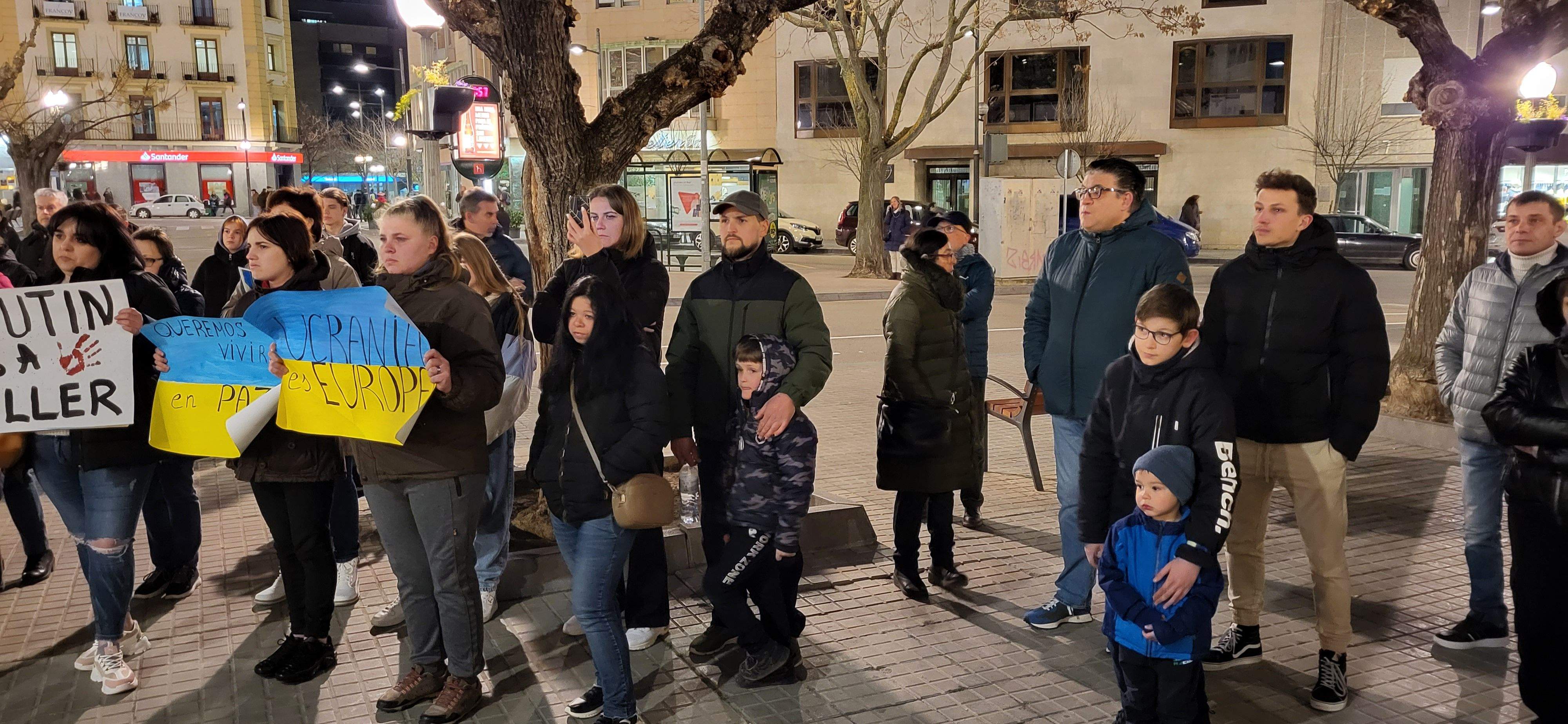 Concentración en el primer aniversario del inicio de la guerra de Ucrania. Foto: Mercedes Manterola