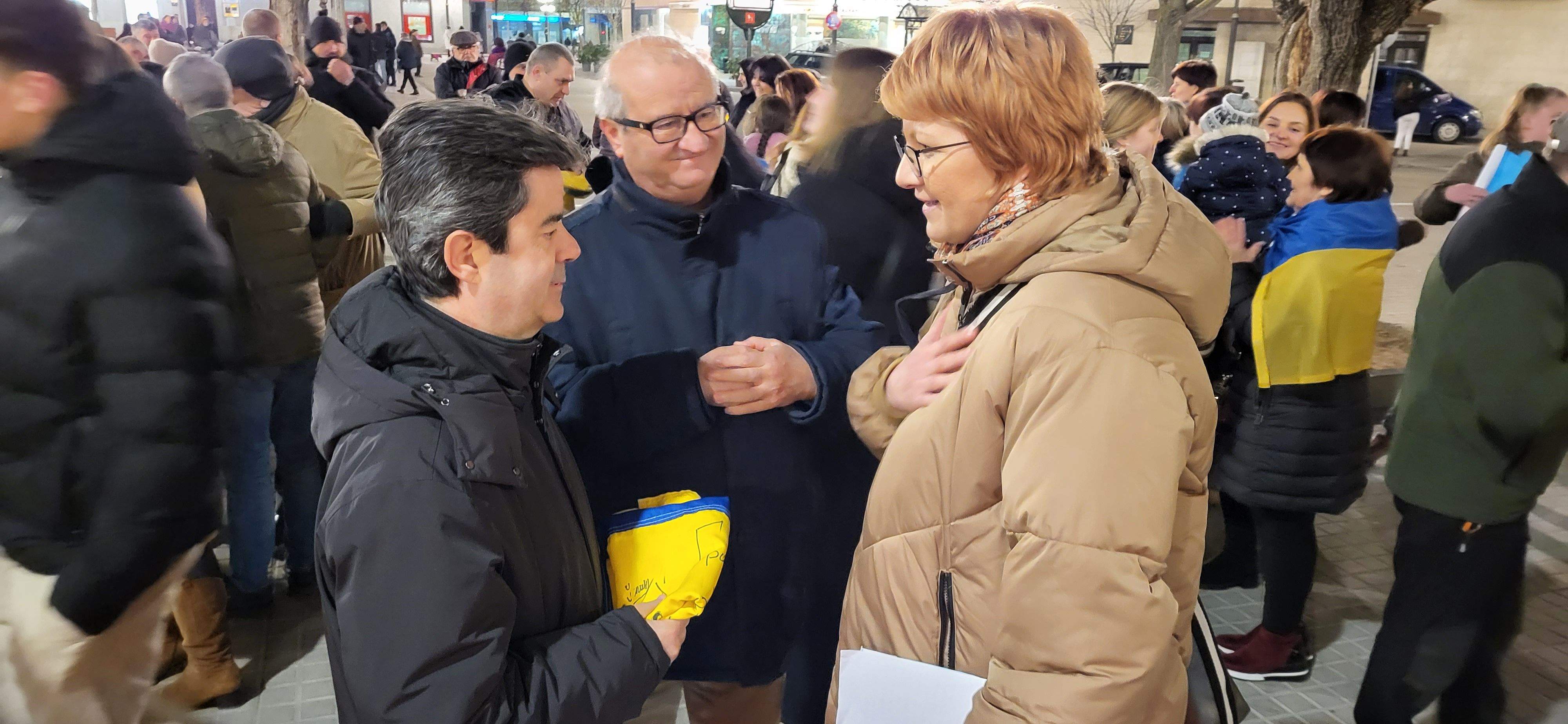 Concentración en el primer aniversario del inicio de la guerra de Ucrania. Foto: Mercedes Manterola