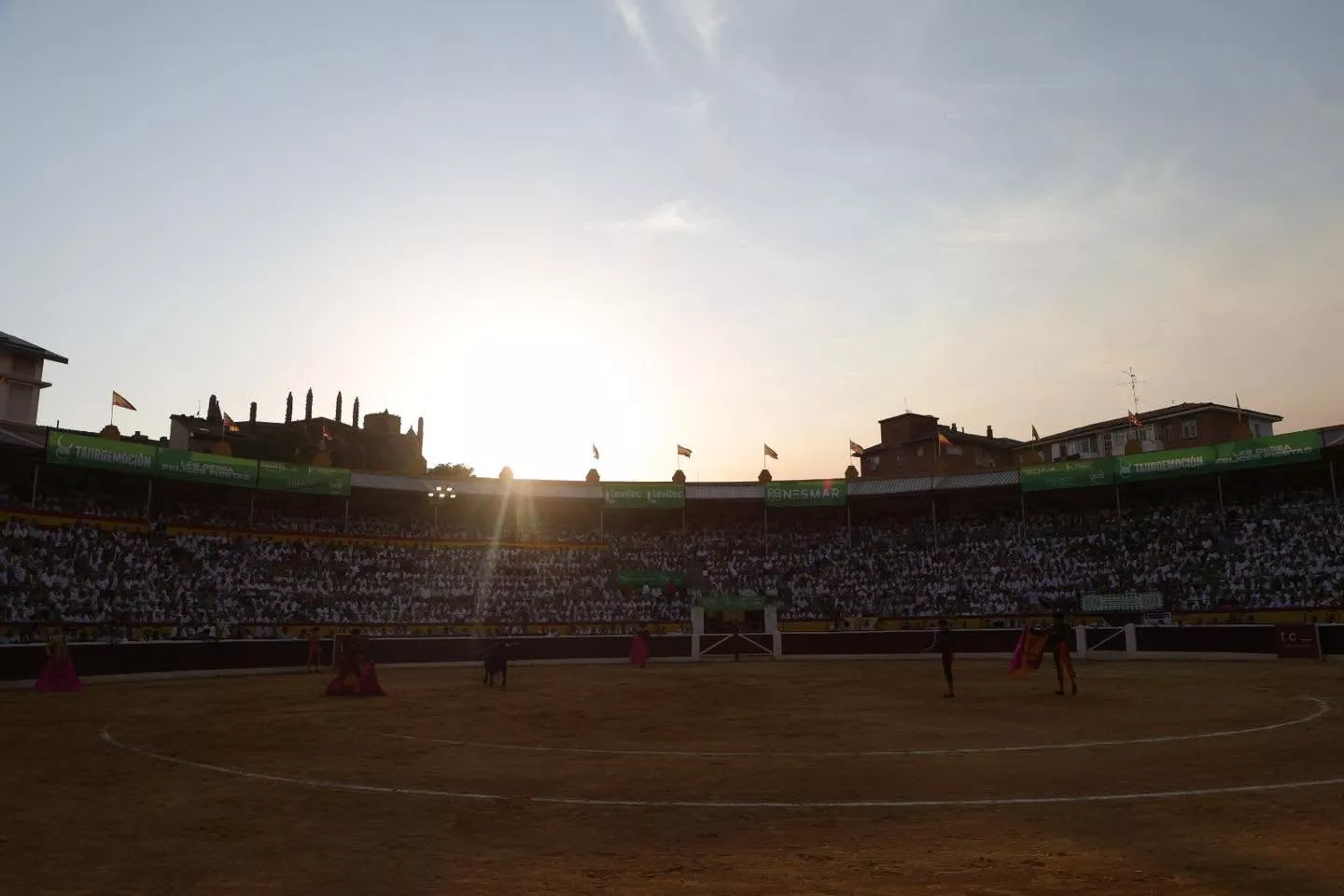 Imágenes de la tercera corrida de toros de la feria de la Albahaca 2026. Foto: Tauroemoción
