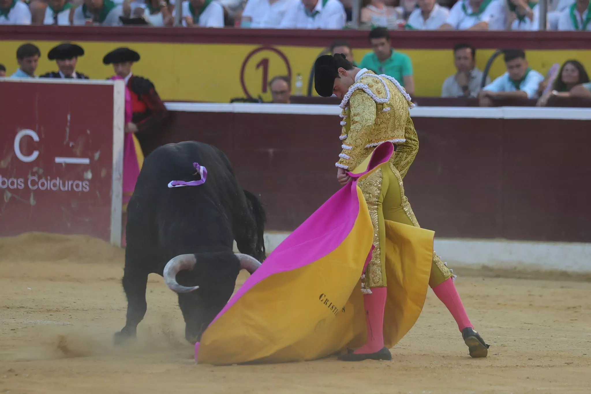 Imágenes de la tercera corrida de toros de la feria de la Albahaca 2026. Foto: Tauroemoción
