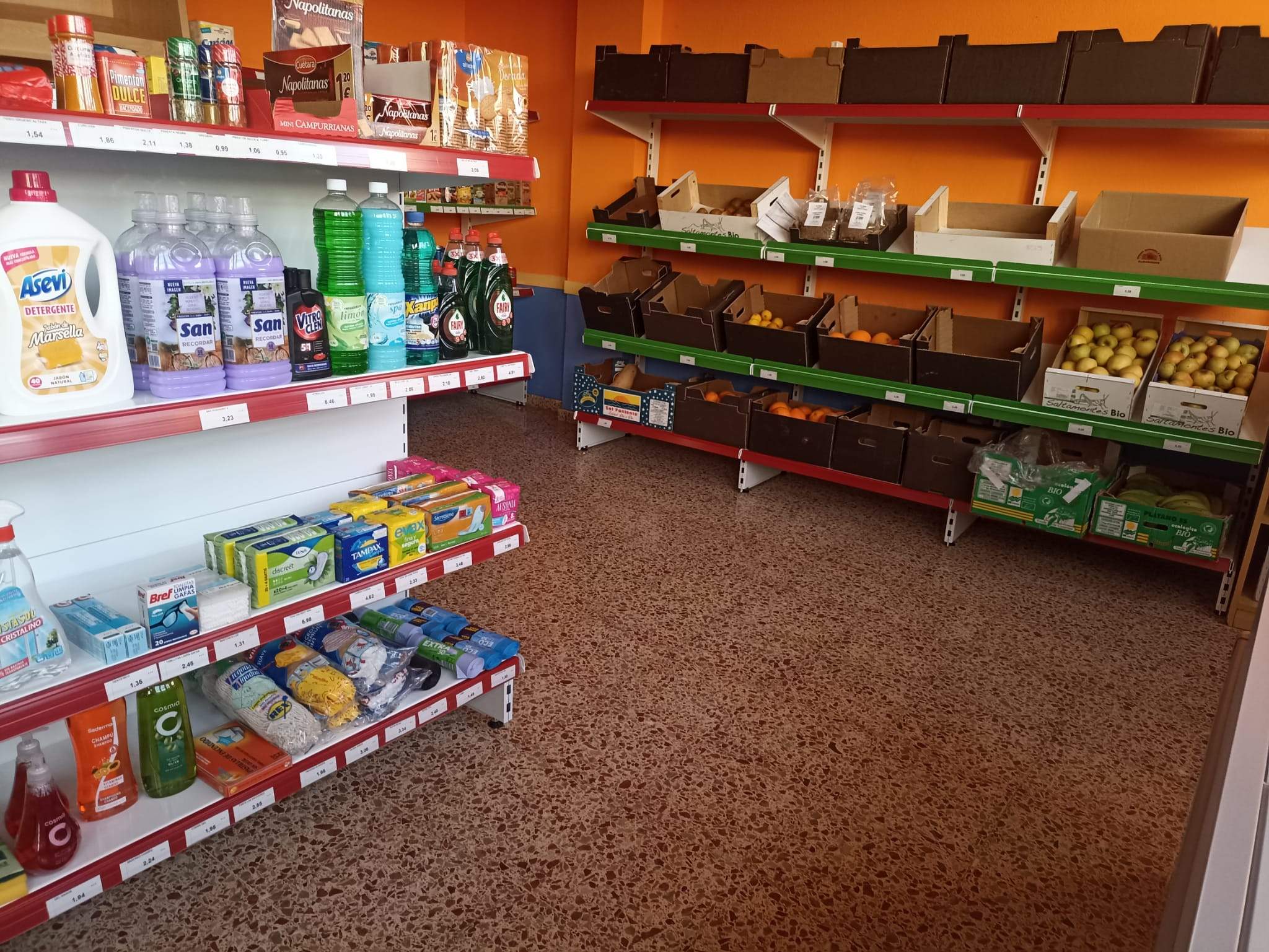 Tienda que está junto al restaurante 