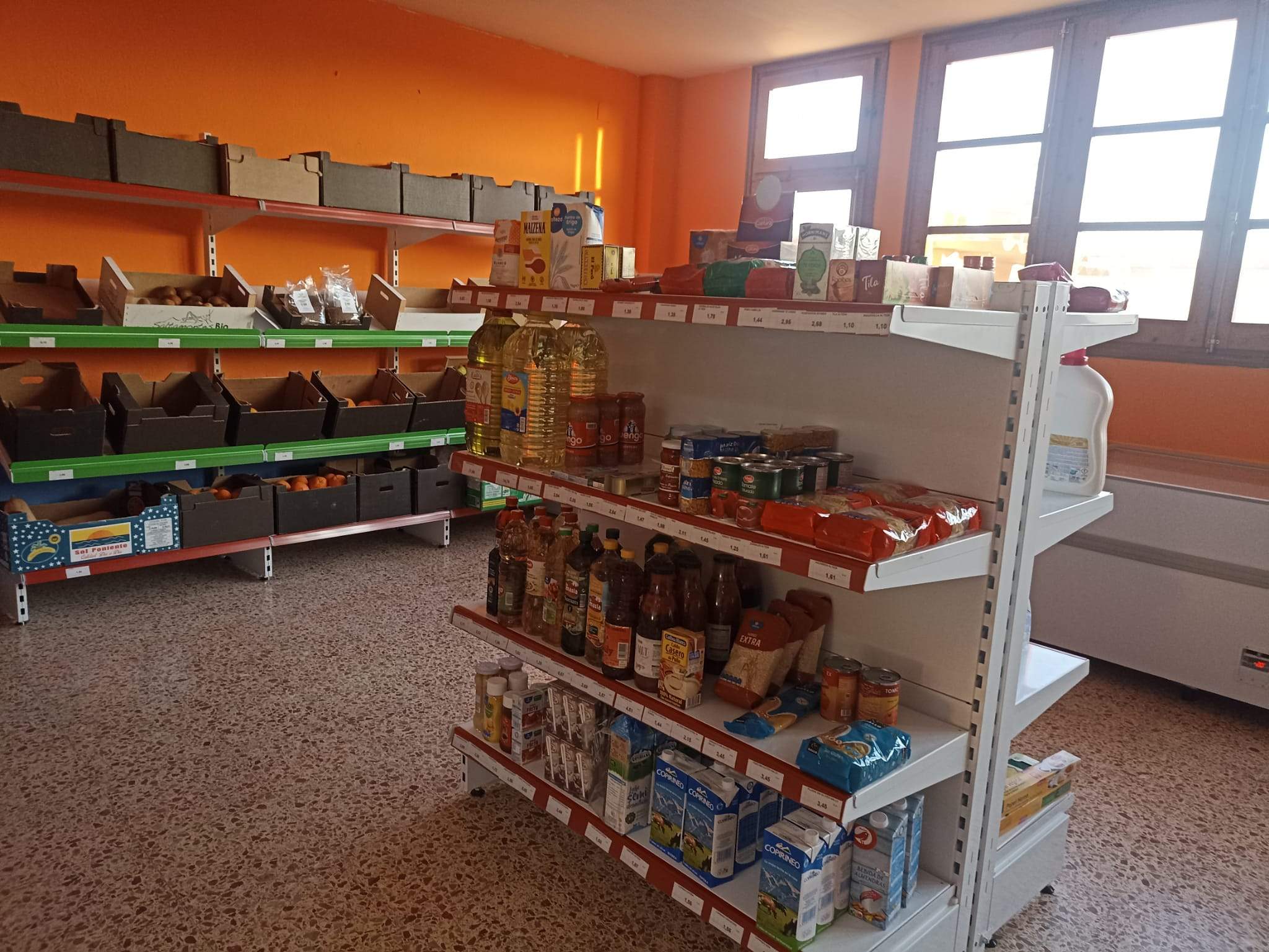 Tienda que está junto al restaurante 