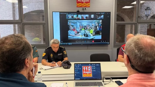 Azcón en el Puesto de Mando Avanzado