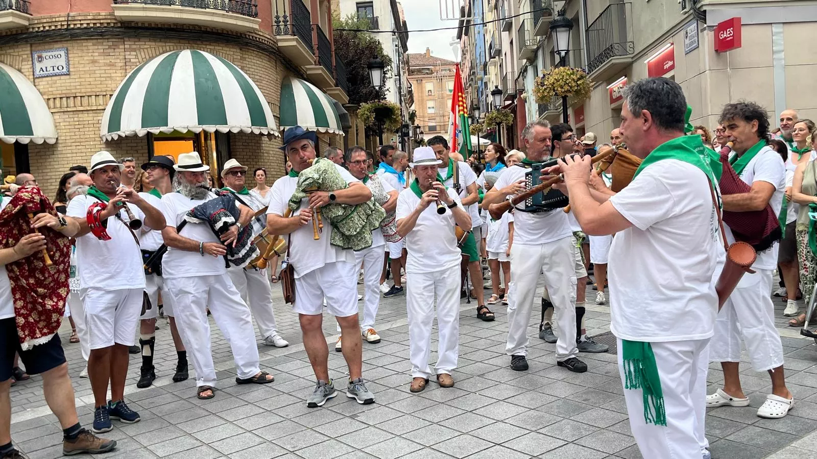 XIII Trobada de Gaiteros de Aragón y XXVIII Aniversario de Gaiters de Tierra Plana. Foto Mercedes Manterola