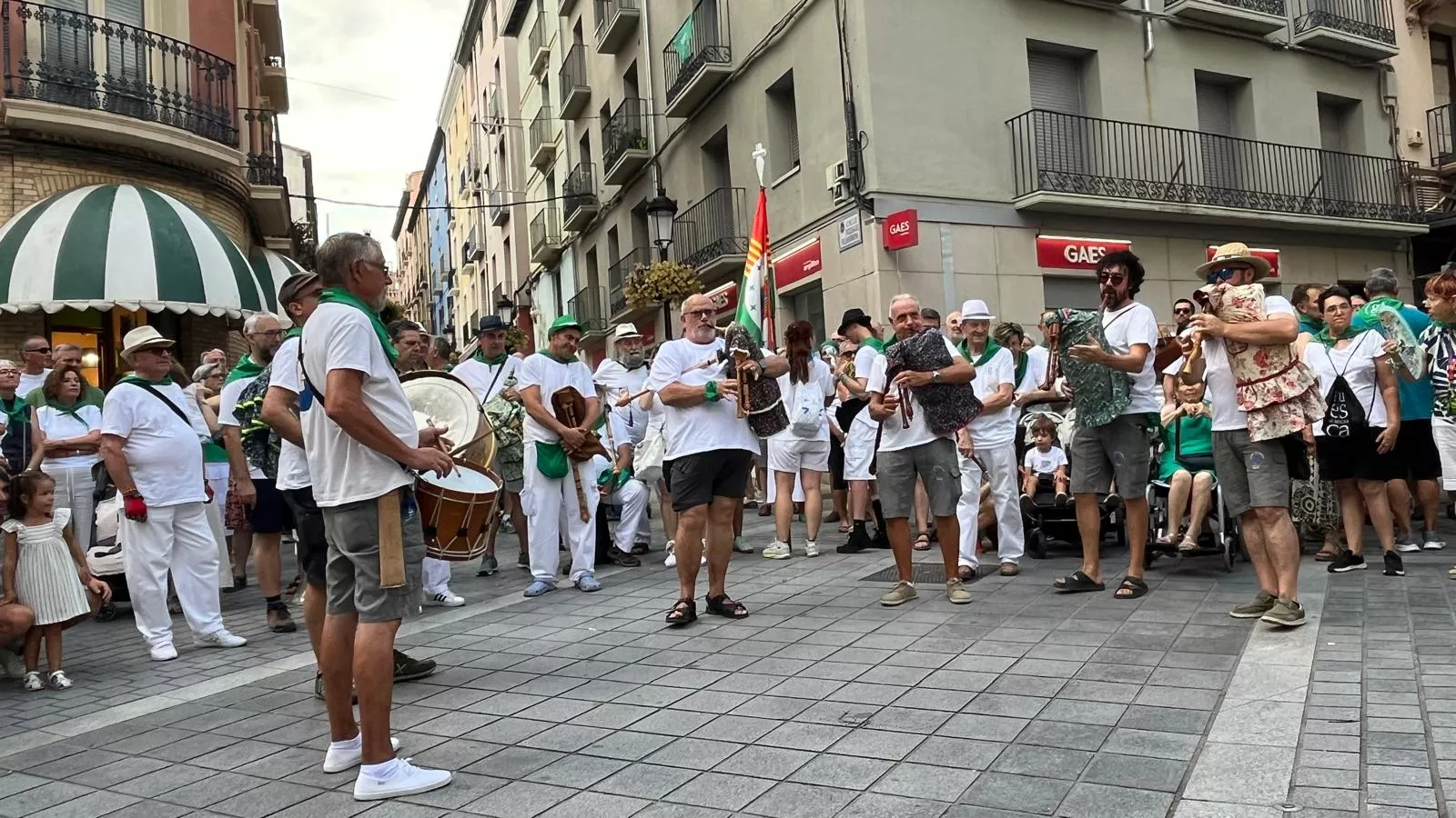XIII Trobada de Gaiteros de Aragón y XXVIII Aniversario de Gaiters de Tierra Plana. Foto Mercedes Manterola