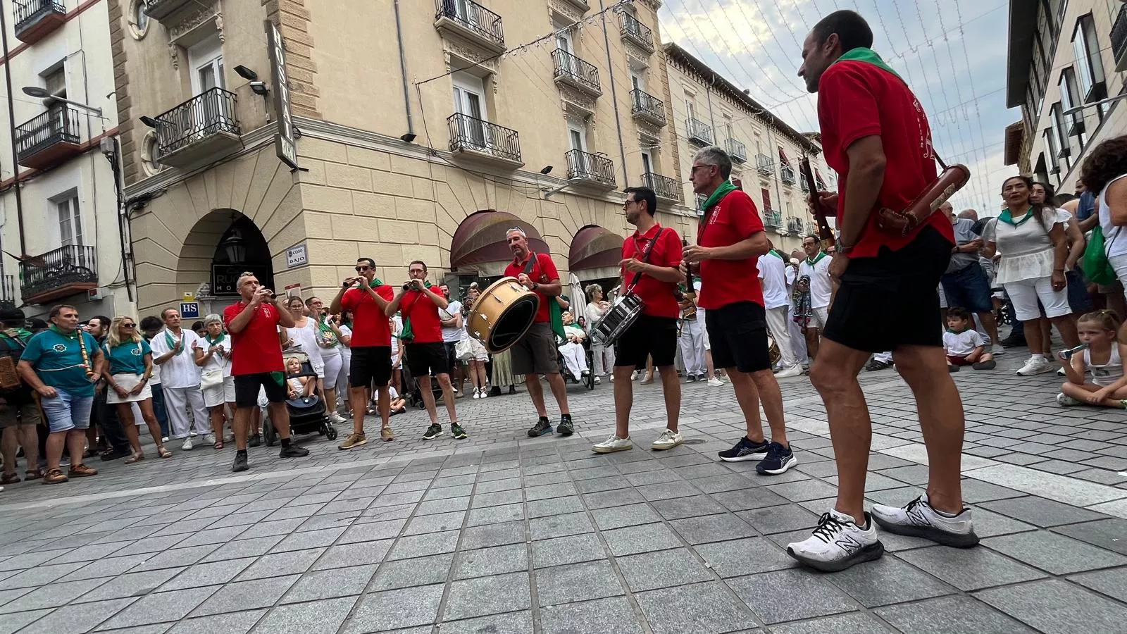 XIII Trobada de Gaiteros de Aragón y XXVIII Aniversario de Gaiters de Tierra Plana. Foto Mercedes Manterola