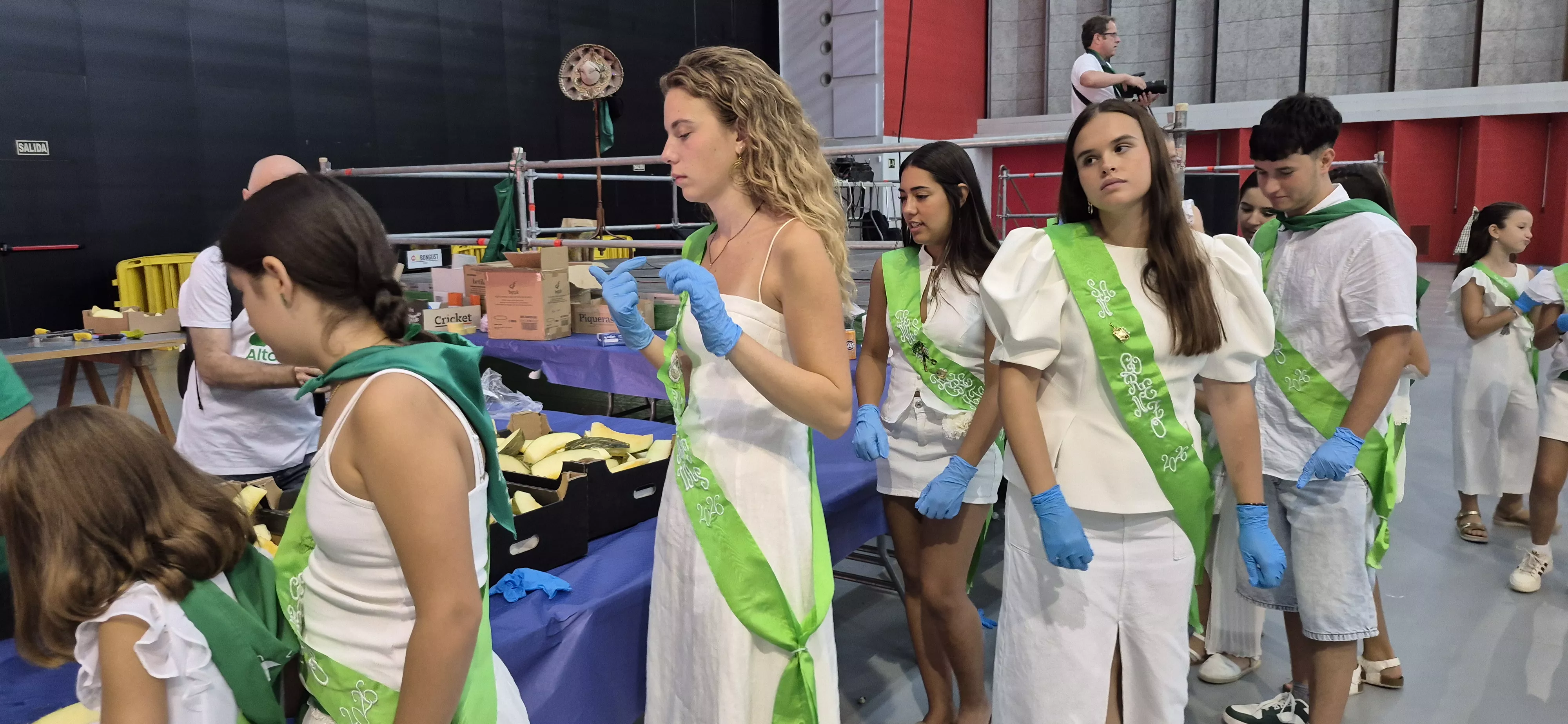 Homenaje a los mayores en la fiestas de San Lorenzo 2026. Foto Myriam Martínez