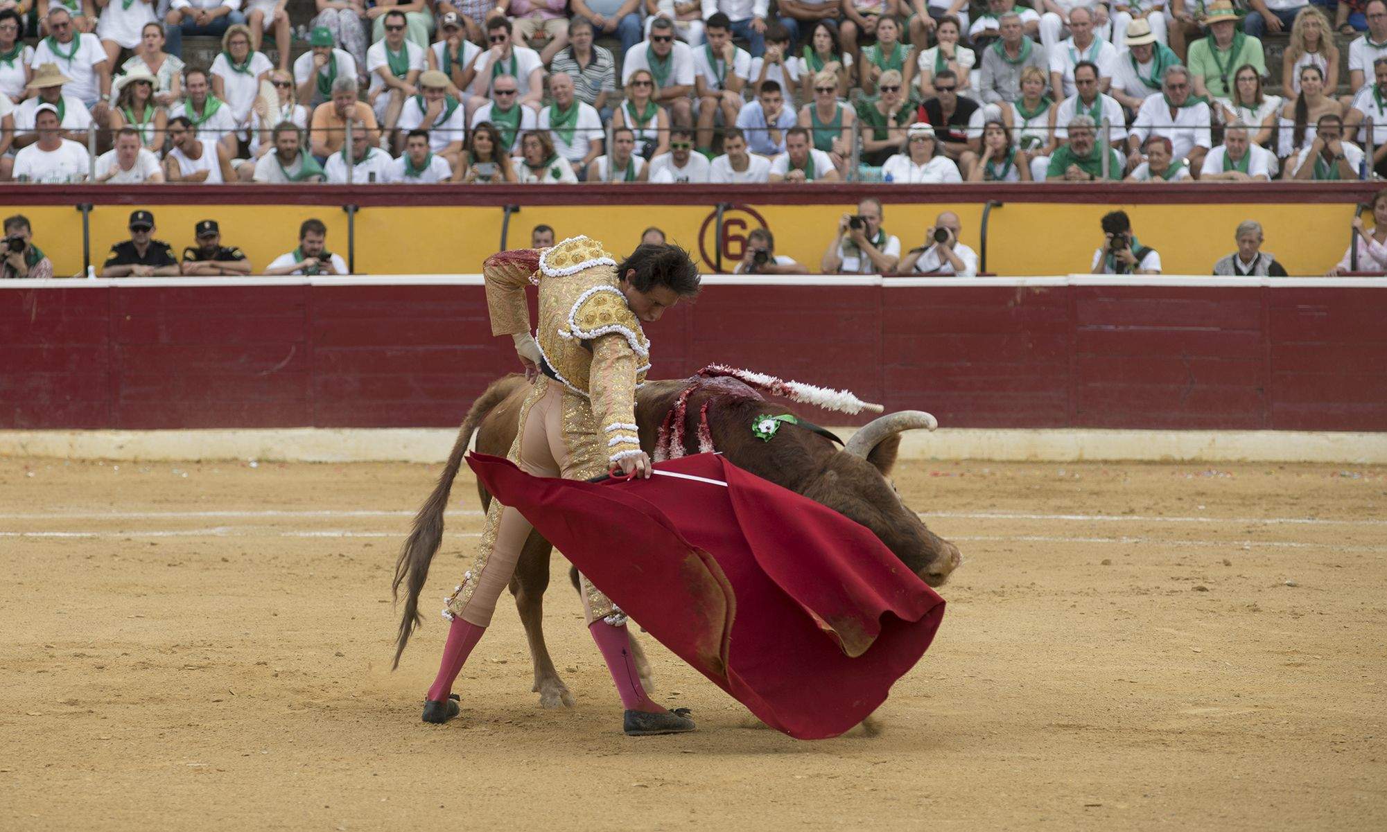 Roca Rey cortó tres orejas. Foto Jacques Valat