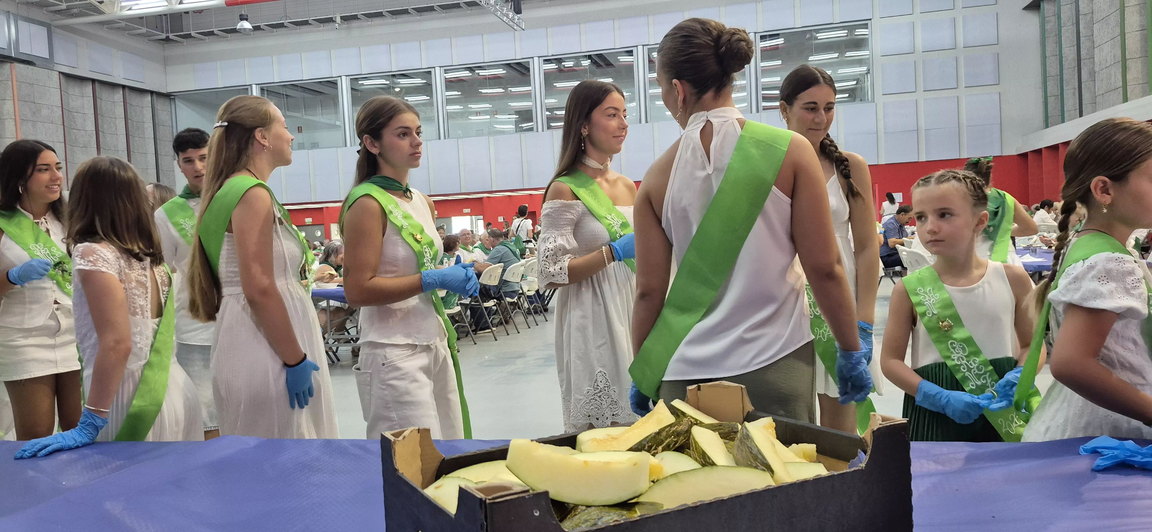Homenaje a los mayores en la fiestas de San Lorenzo 2026. Foto Myriam Martínez
