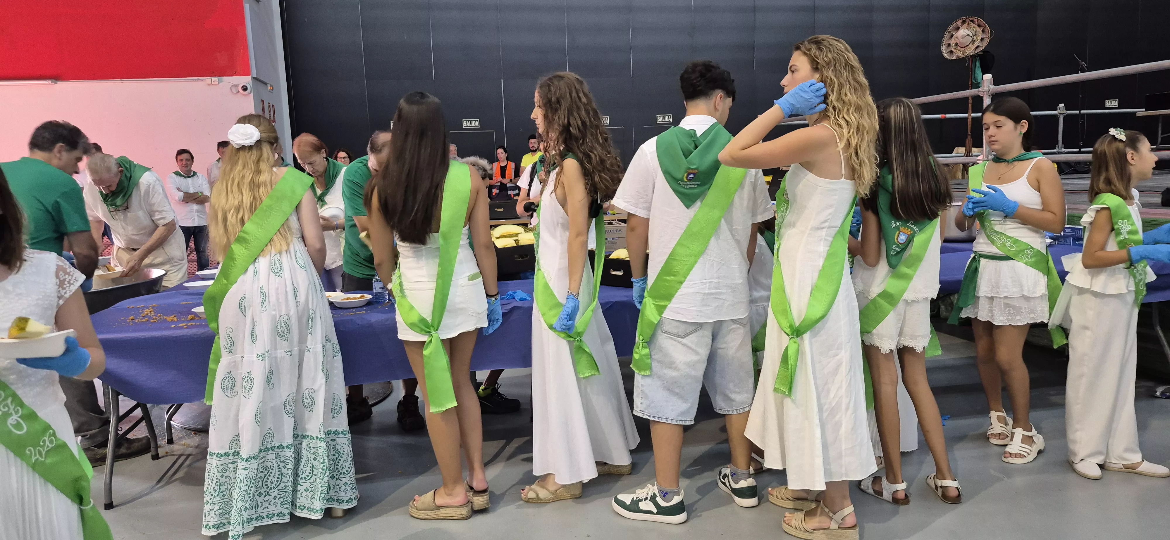 Homenaje a los mayores en la fiestas de San Lorenzo 2026. Foto Myriam Martínez