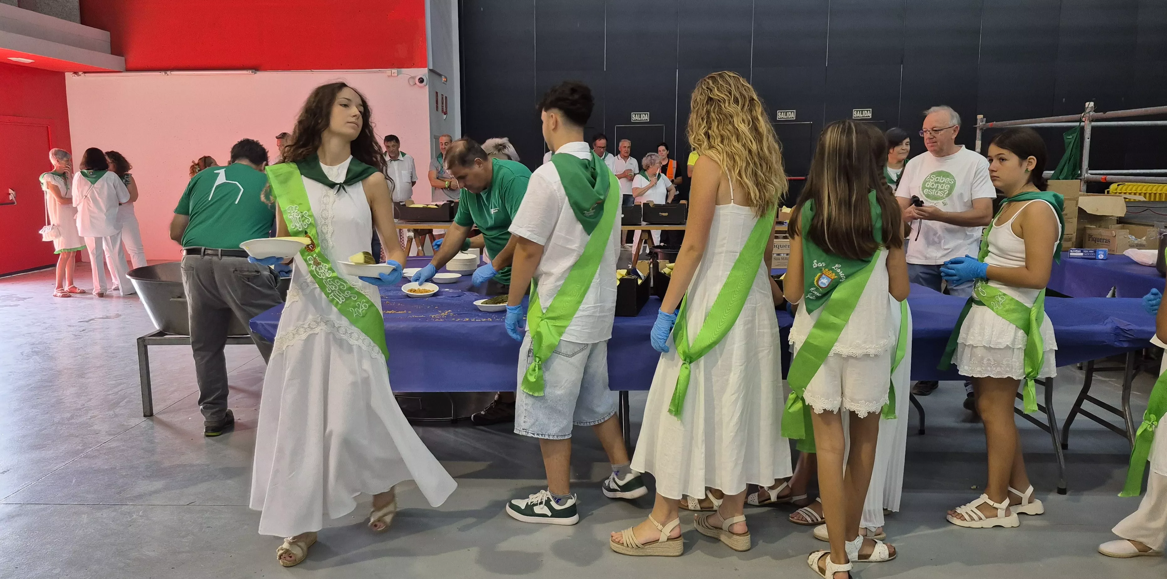 Homenaje a los mayores en la fiestas de San Lorenzo 2026. Foto Myriam Martínez