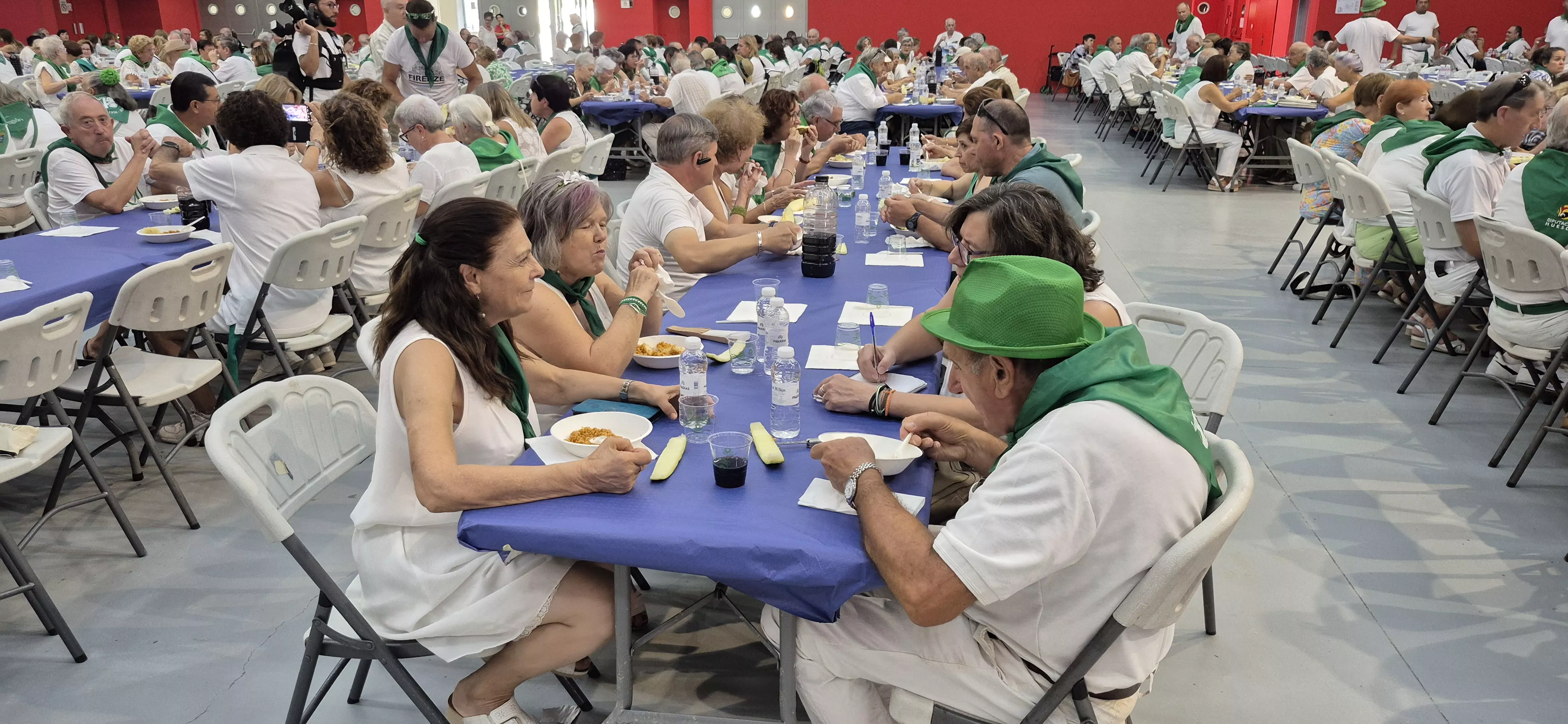 Homenaje a los mayores en la fiestas de San Lorenzo 2026. Foto Myriam Martínez