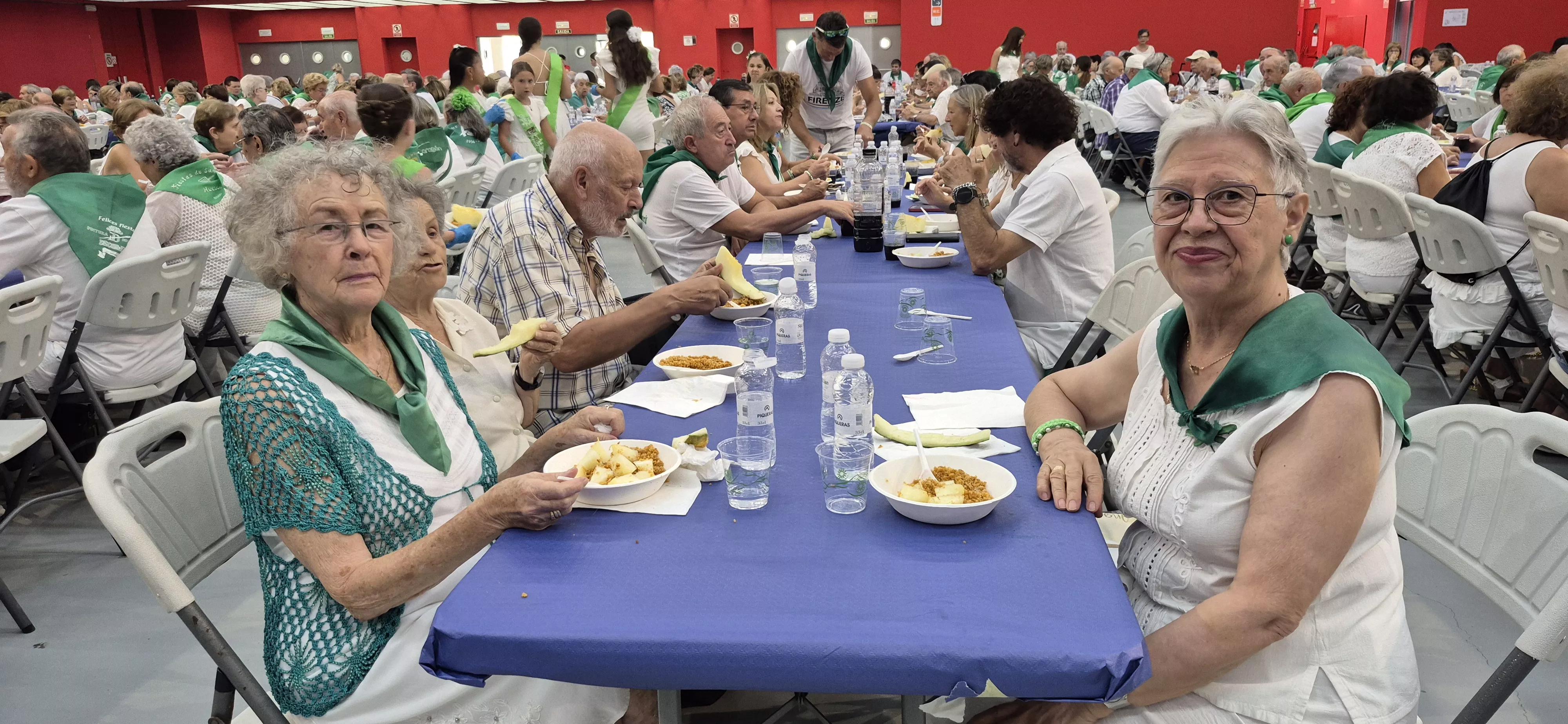 Homenaje a los mayores en la fiestas de San Lorenzo 2026. Foto Myriam Martínez