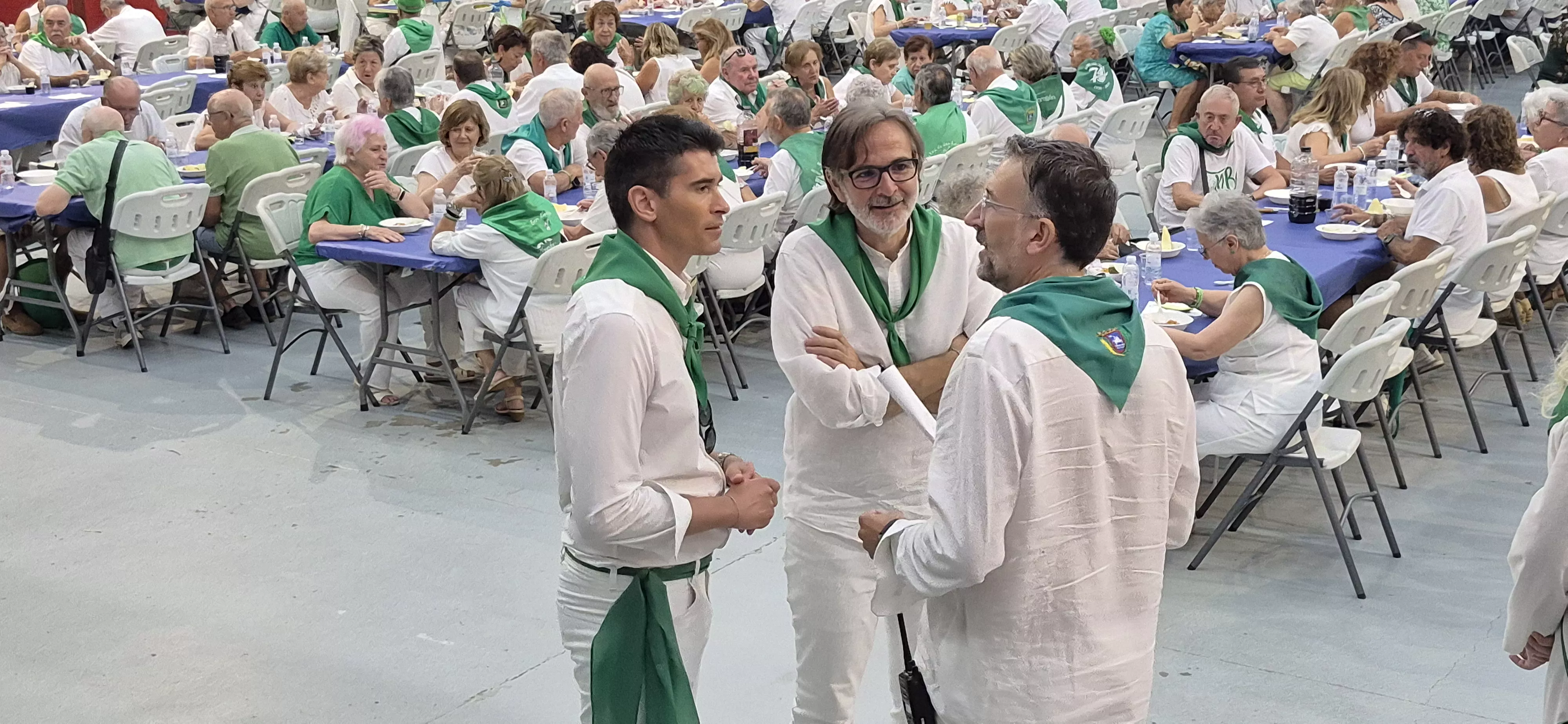 Homenaje a los mayores en la fiestas de San Lorenzo 2026. Foto Myriam Martínez