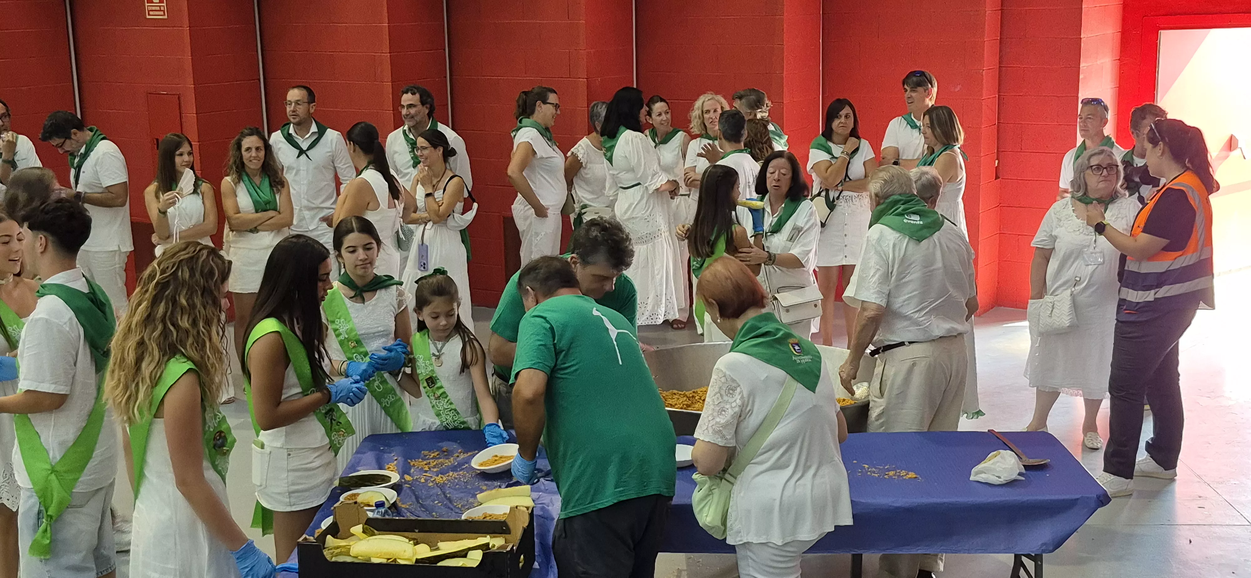 Homenaje a los mayores en la fiestas de San Lorenzo 2026. Foto Myriam Martínez