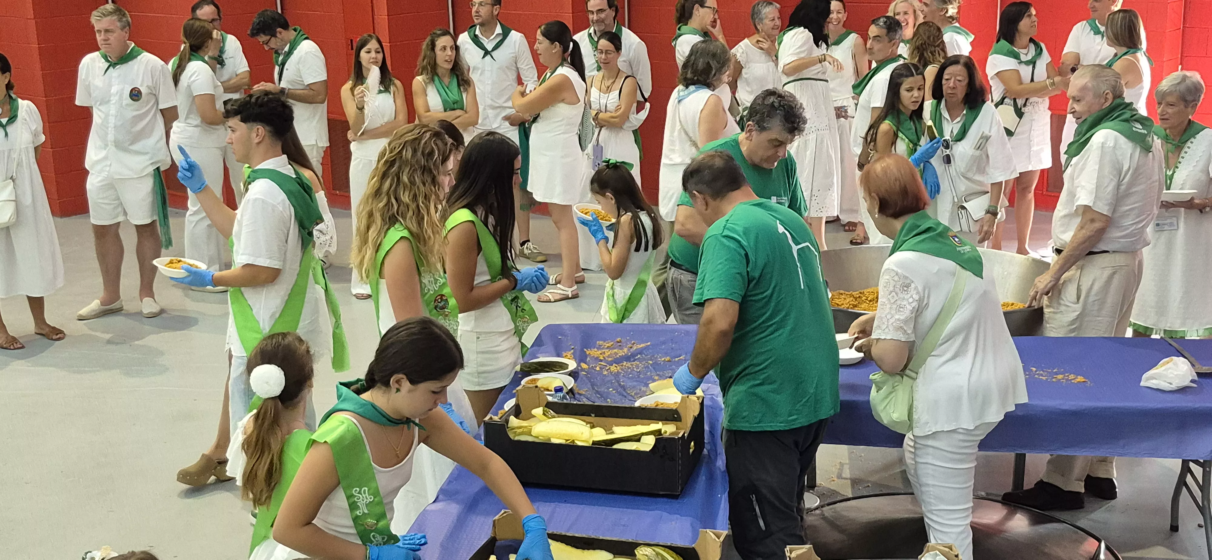 Homenaje a los mayores en la fiestas de San Lorenzo 2026. Foto Myriam Martínez