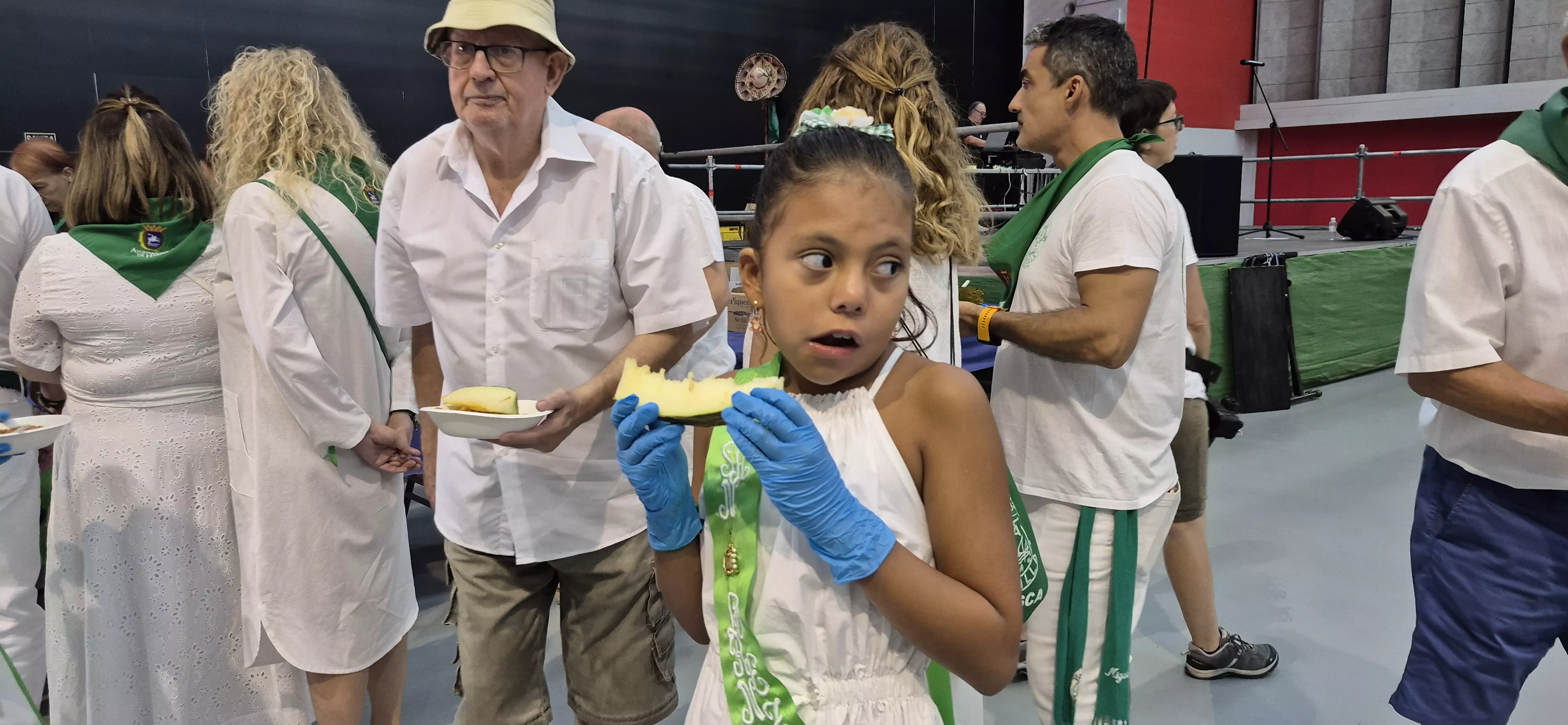 Homenaje a los mayores en la fiestas de San Lorenzo 2026. Foto Myriam Martínez