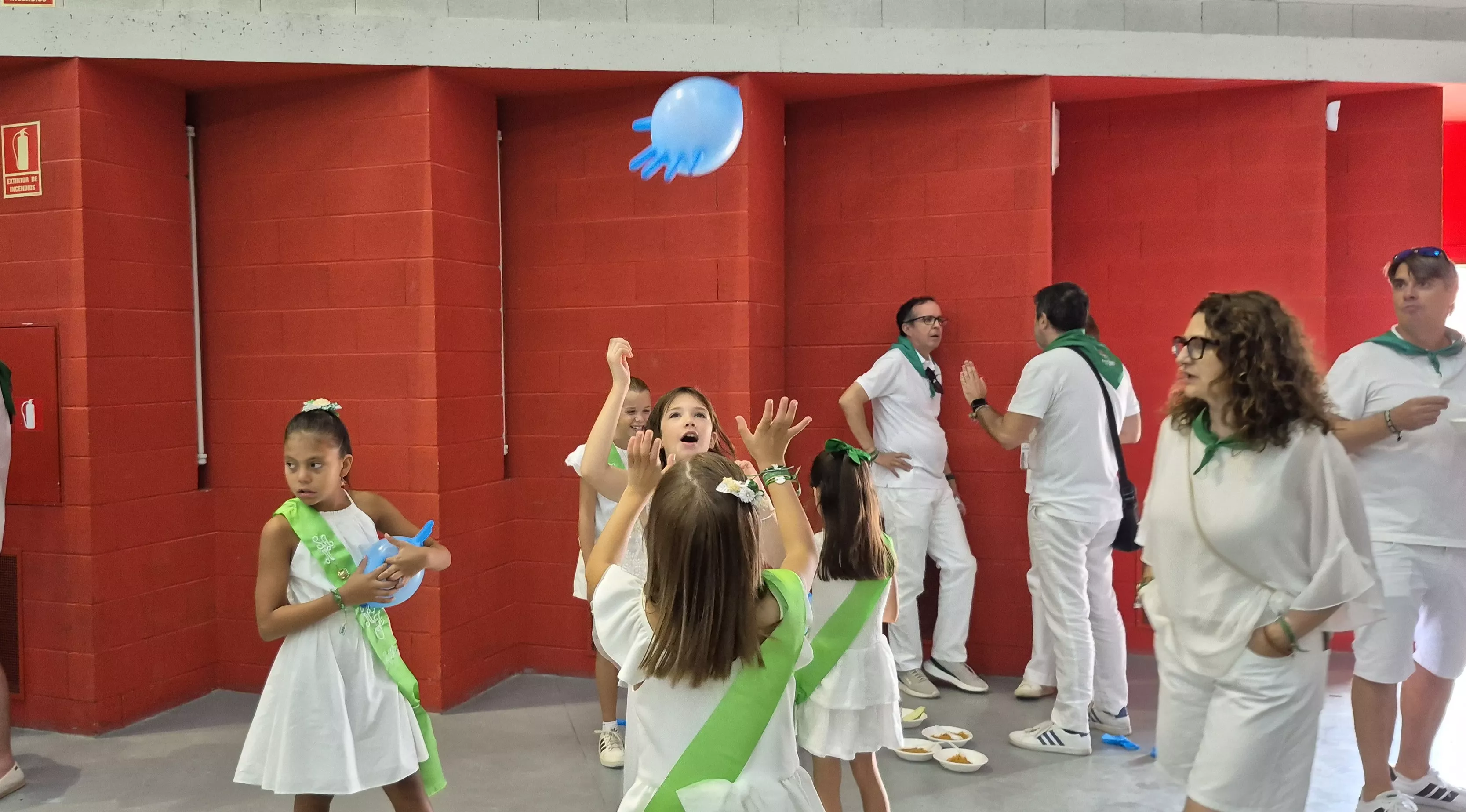 Homenaje a los mayores en la fiestas de San Lorenzo 2026. Foto Myriam Martínez