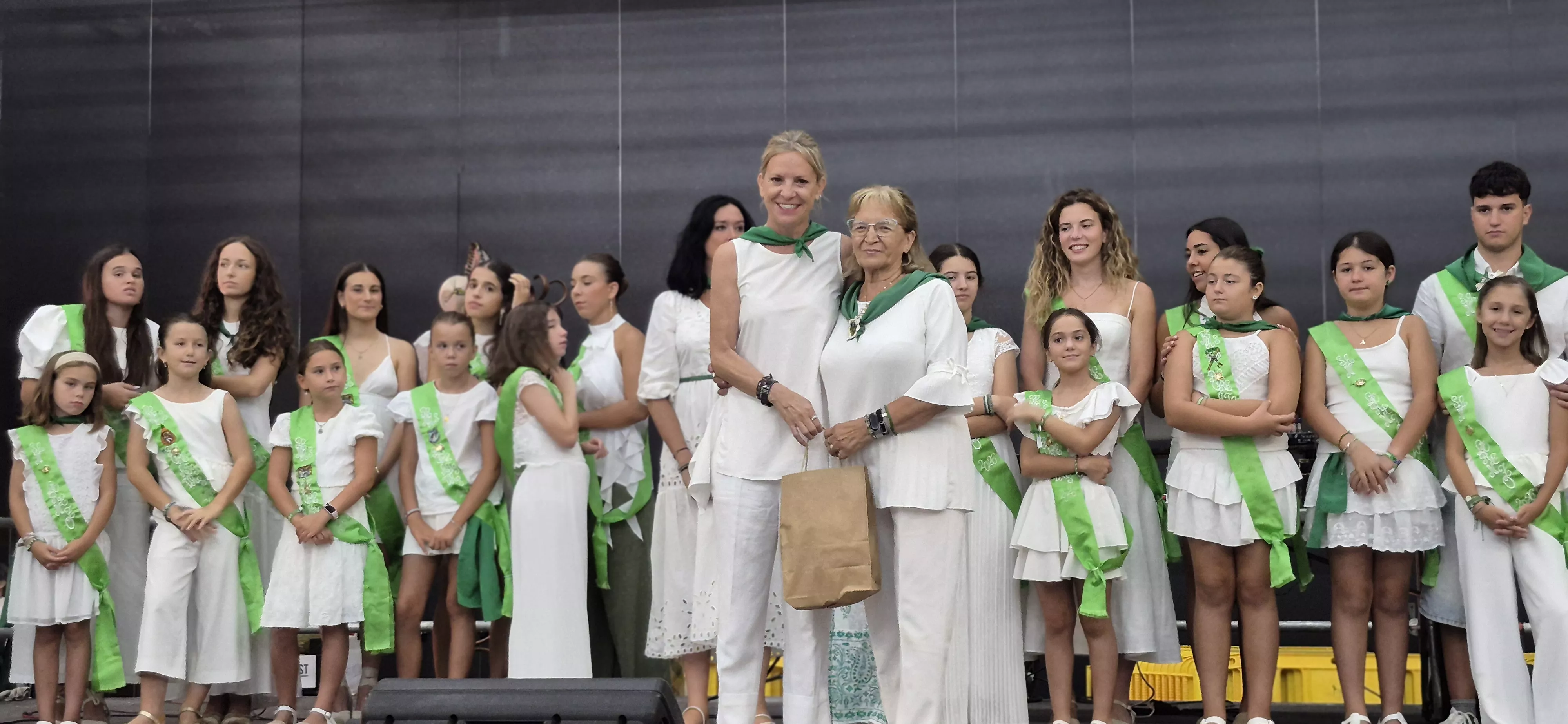 Homenaje a los mayores en la fiestas de San Lorenzo 2026. Foto Myriam Martínez