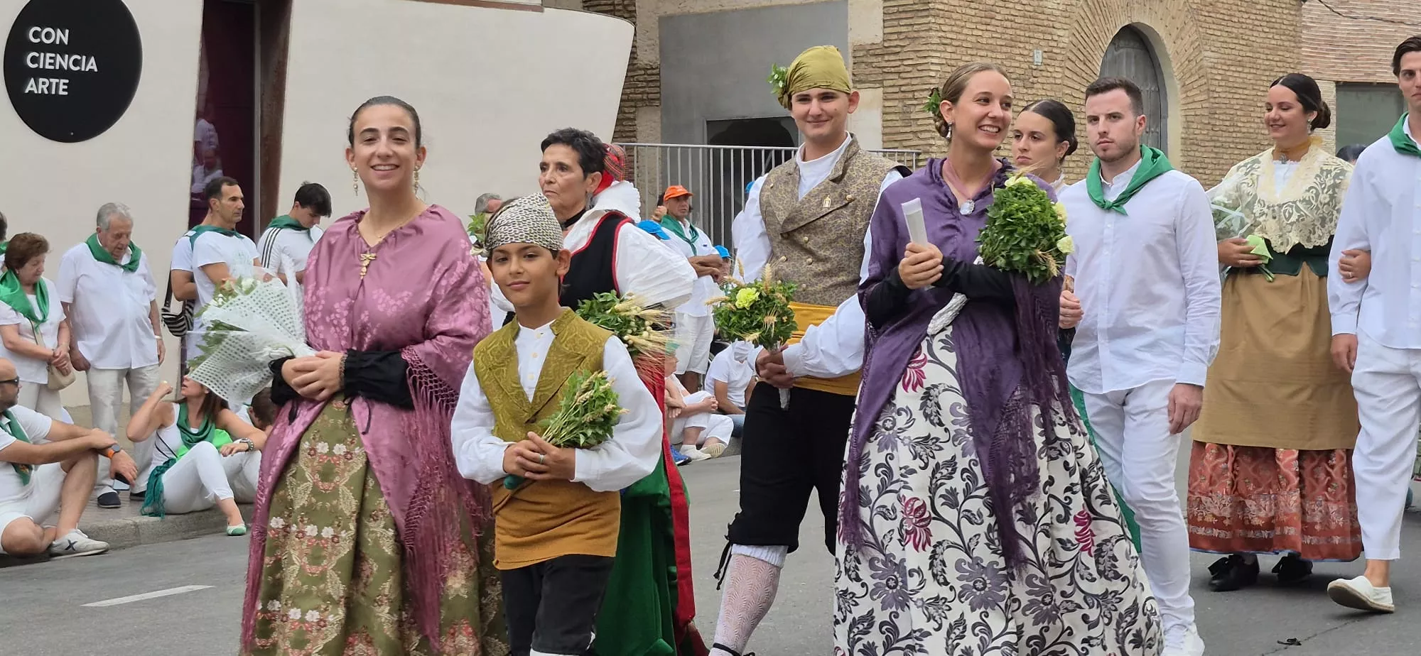 Ofrenda de Flores y Frutos. Foto Myriam Martínez