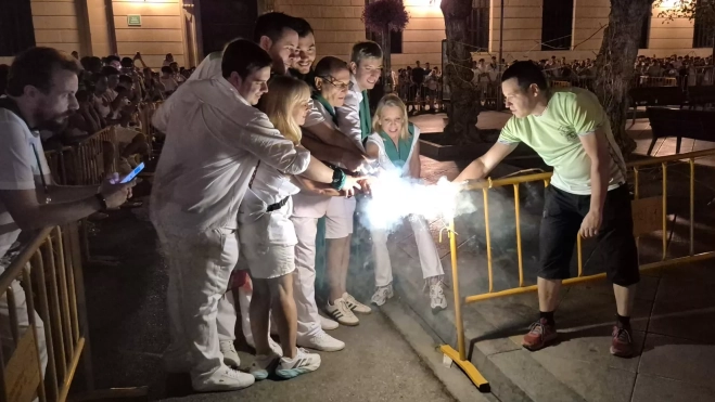 Nuria Mur y los presidentes de las Peñas Nuria Mur y los presidentes de las Peñas