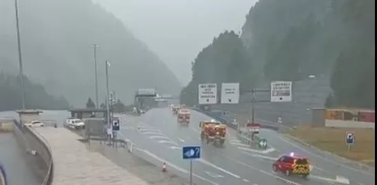 Bomberos franceses por Canfranc