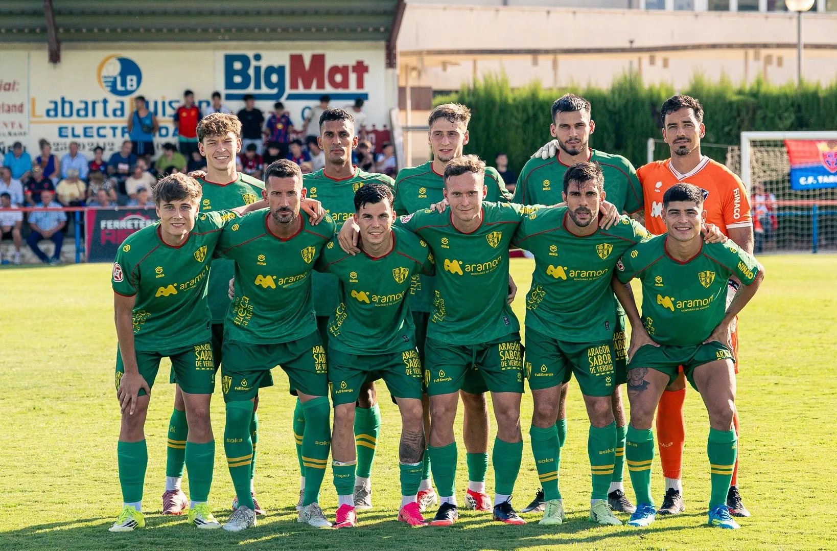 Once del Huesca contra el Teruel en Tardienta. Foto. SD Huesca