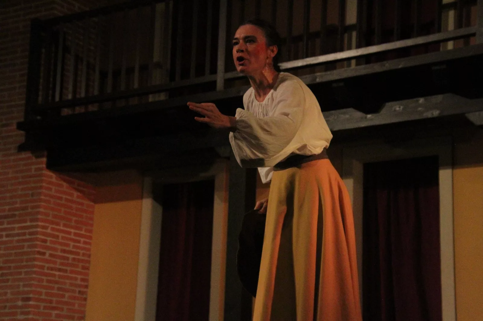 Aida Santos-Allely en el Corral de Comedias de Robres. Foto Carlos Neofato