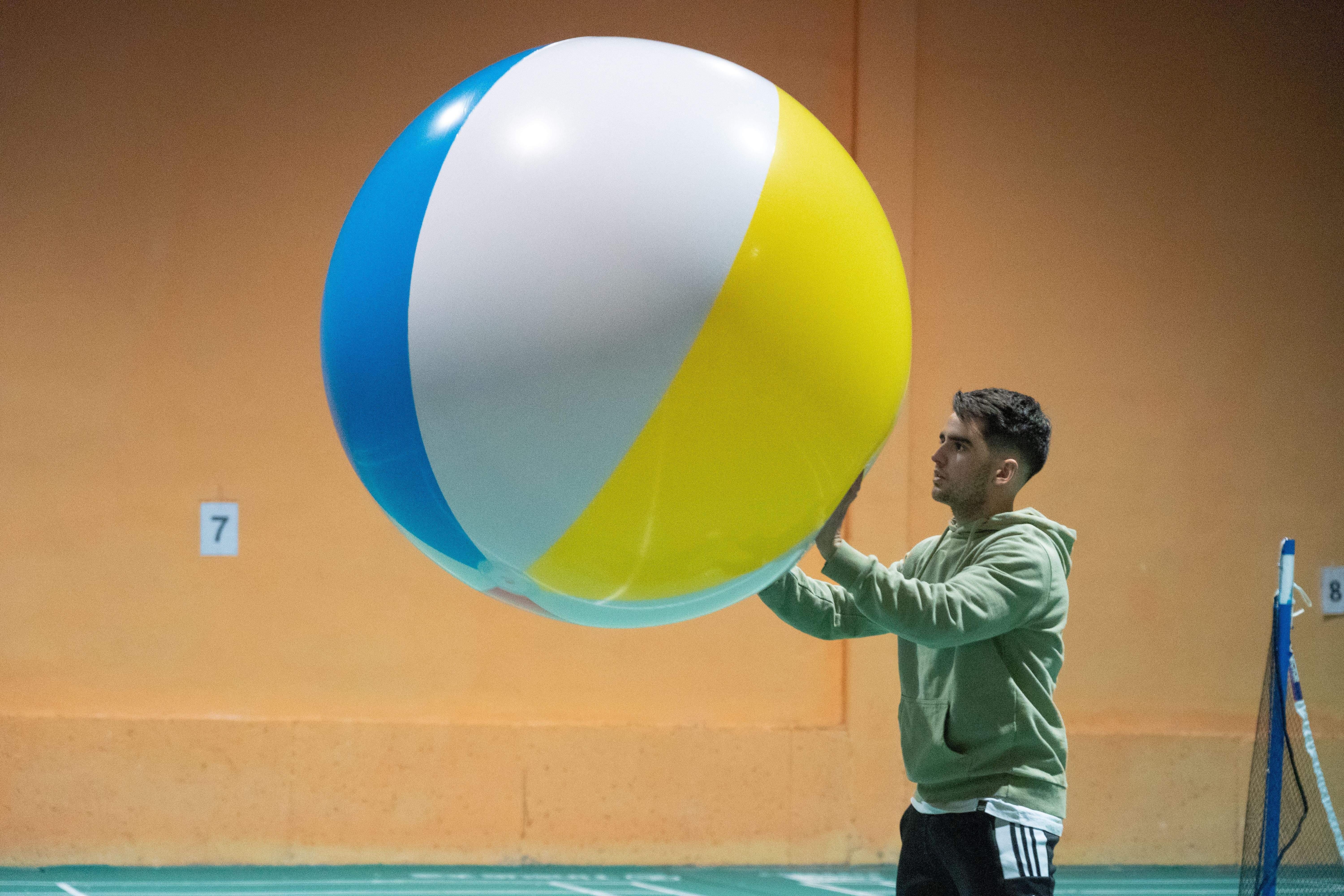 Récord Guinness de pases de pelota hinchable en Huesca