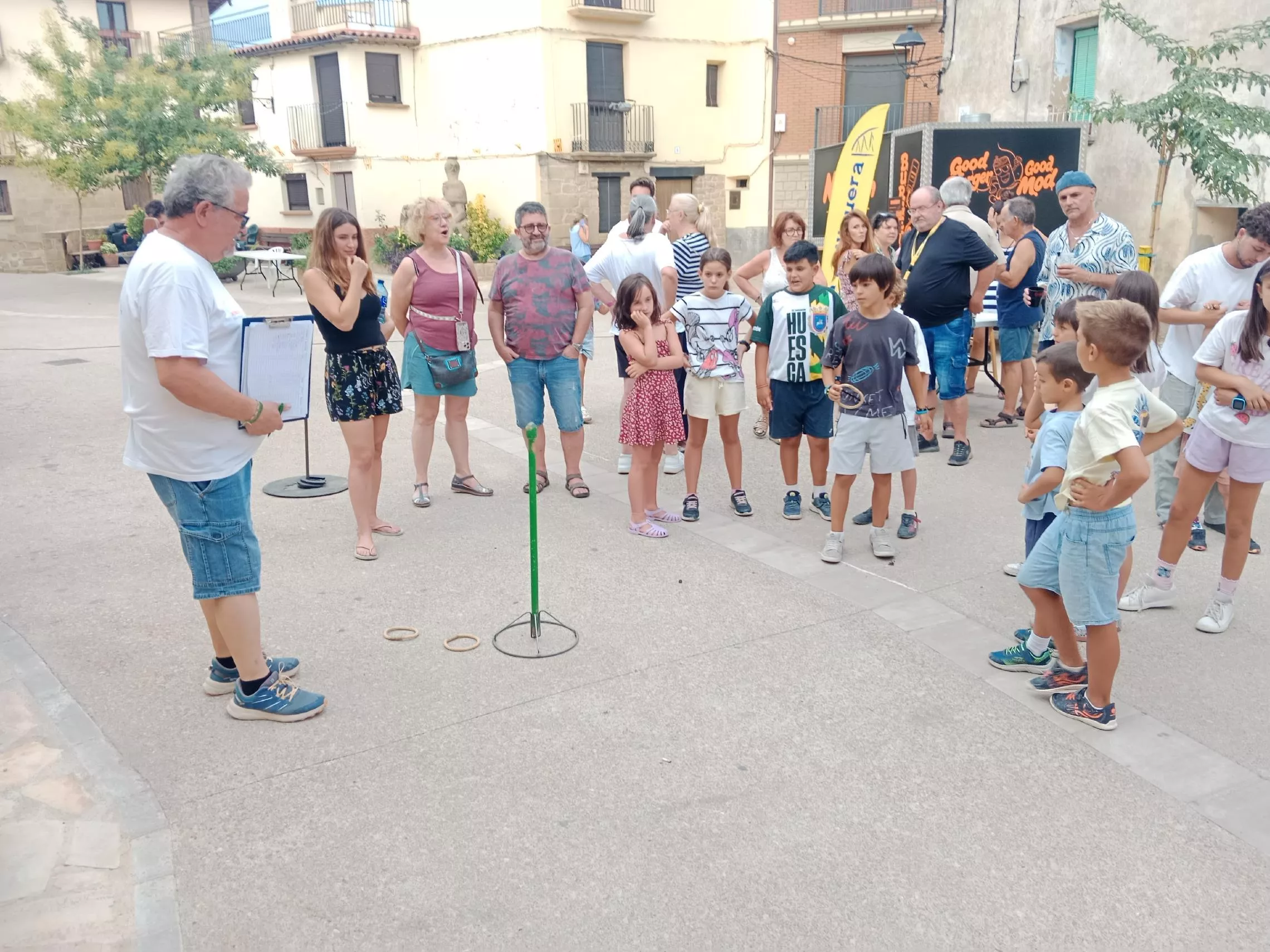 Juegos tradicionales en Santa Eulalia de Gálllego, anillas