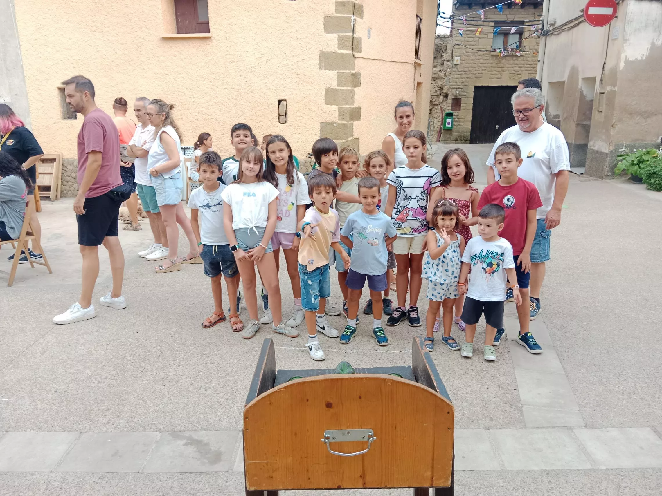 Juegos tradicionales en Santa Eulalia de Gálllego, rana