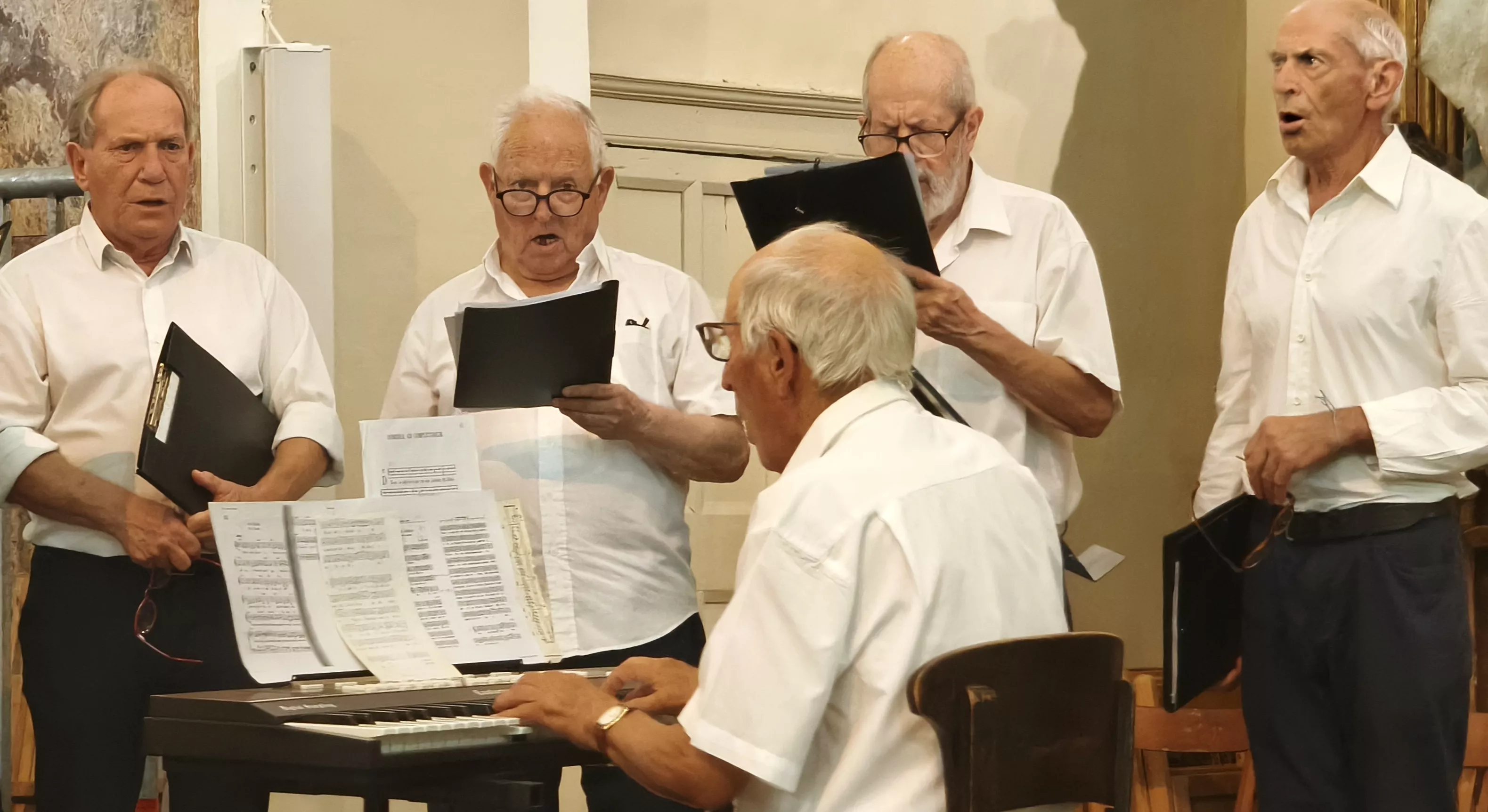  Eucaristía y canto de las Completas en la Octava de San Lorenzo. Foto María José Sampietro