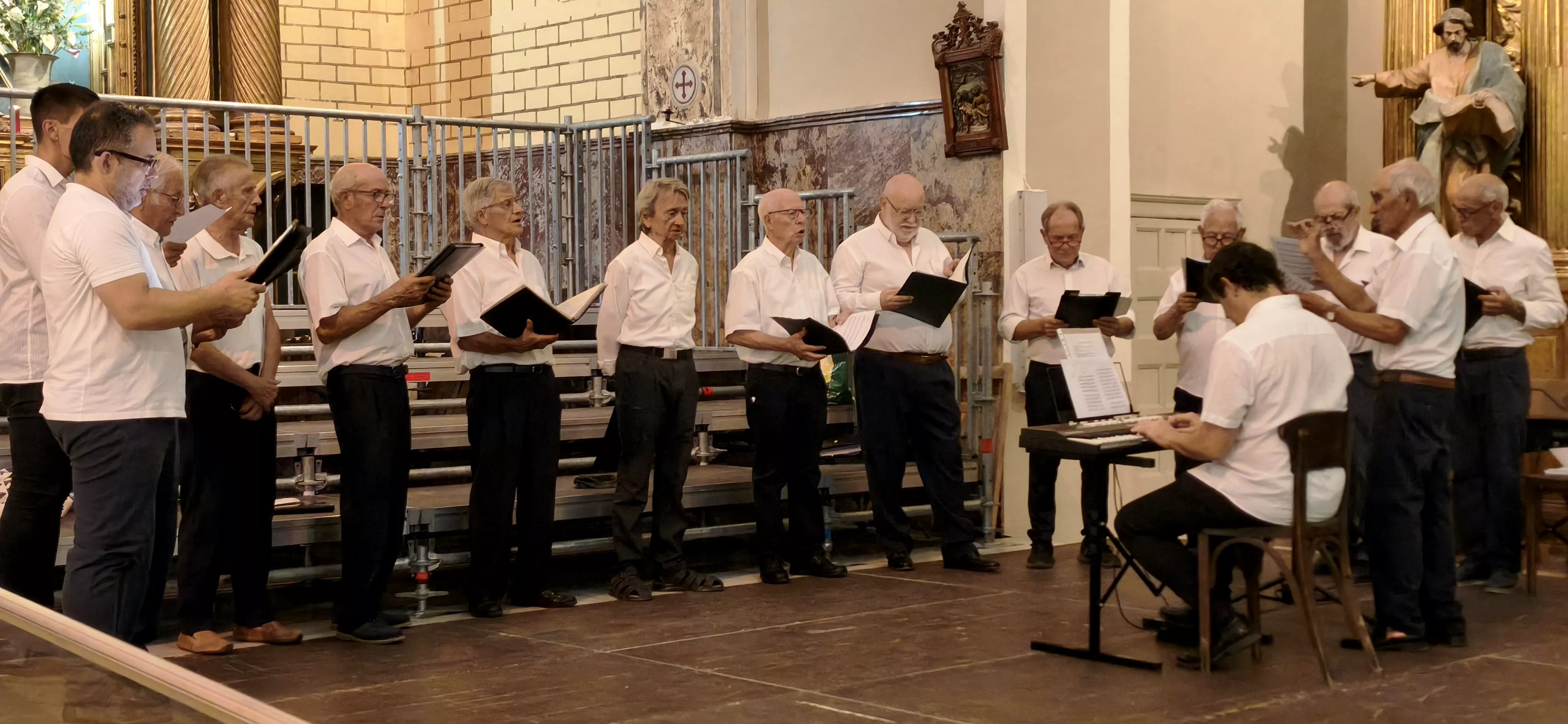 Eucaristía y canto de las Completas en la Octava de San Lorenzo. Foto María José Sampietro