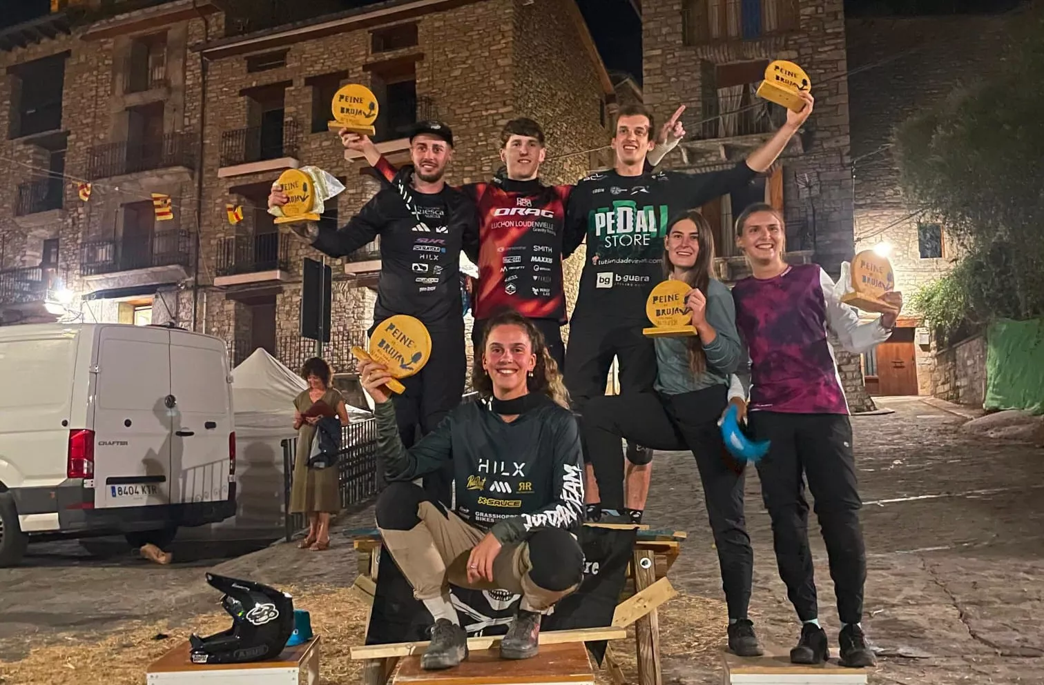 Marta Jordán y Esteban Bassibé se estrenan como campeones en el Peine de bruja de Boltaña