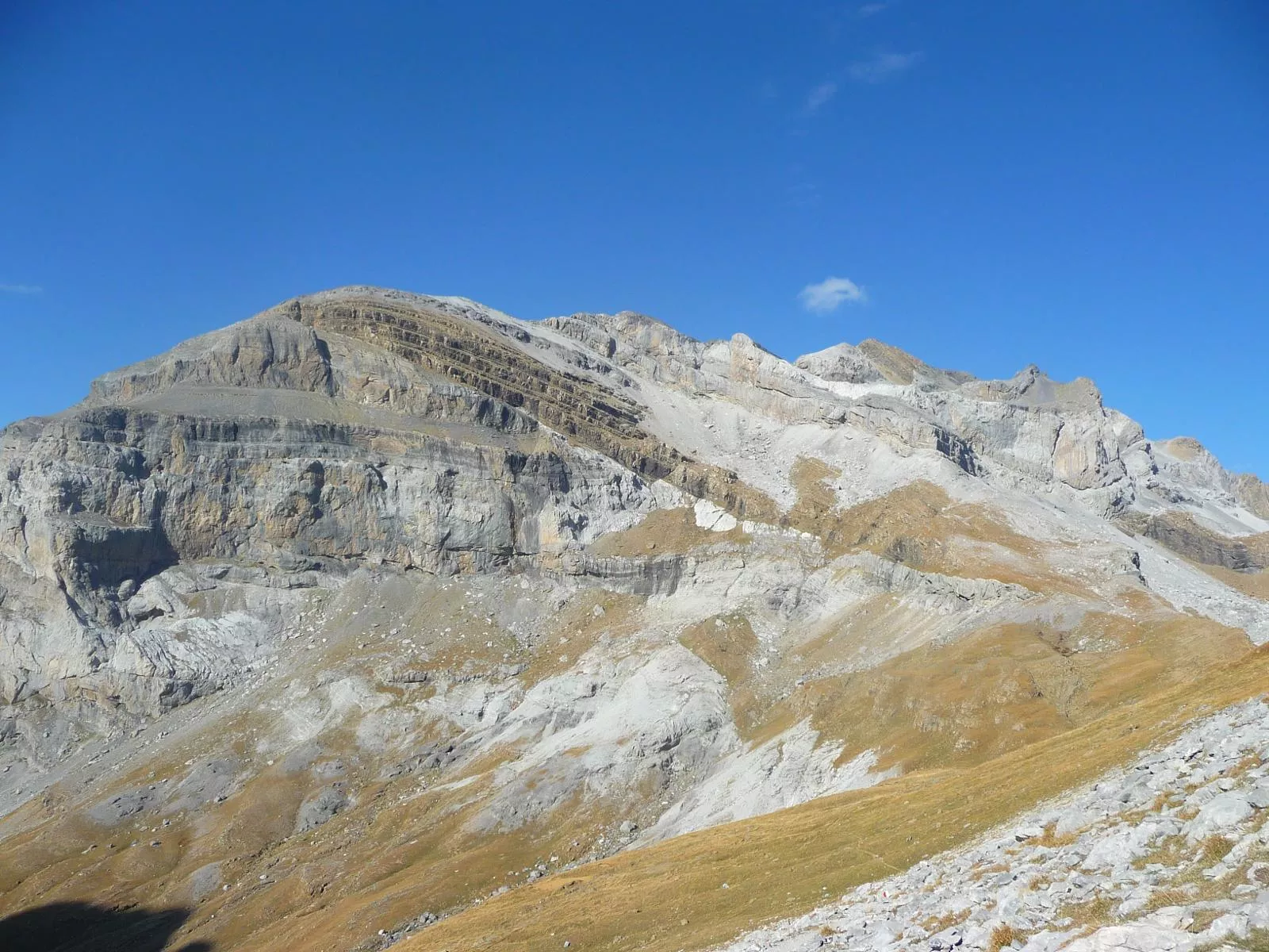 Un senderista estadounidense fallece tras sufrir una caída en Ordesa y Monte Perdido.