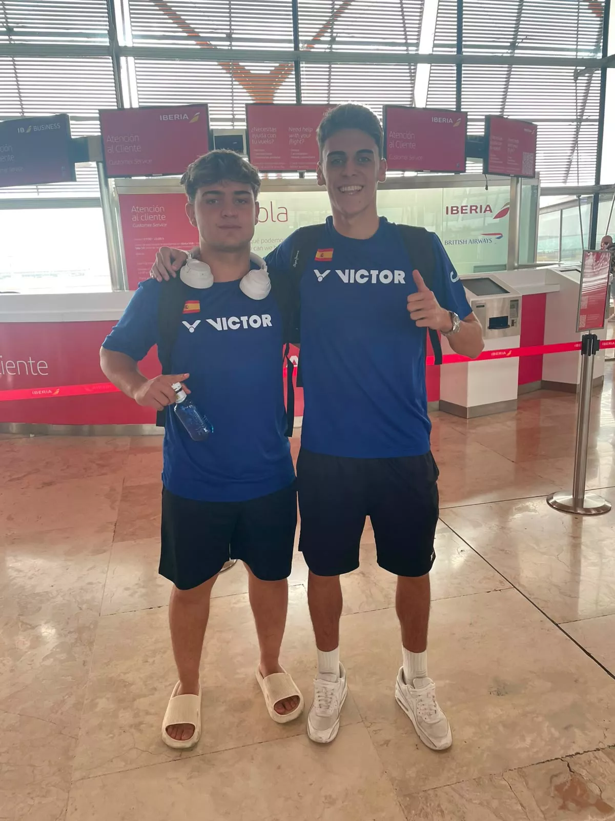 Gonzalo Isábal (izquierda) debuta en dobles con Miguel Payá, listos para el combate. Gonzalo Isábal (izquierda) debuta en dobles con Miguel Payá, listos para el combate.