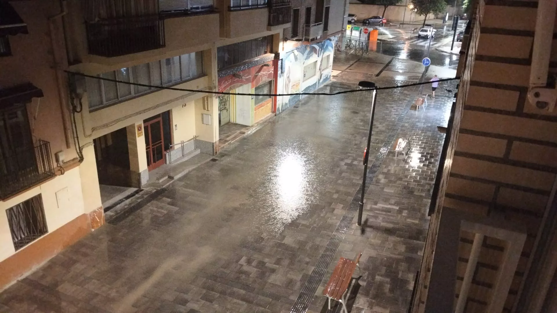 La calle Padre Huesca se inunda apenas 17 días después de su reurbanización.