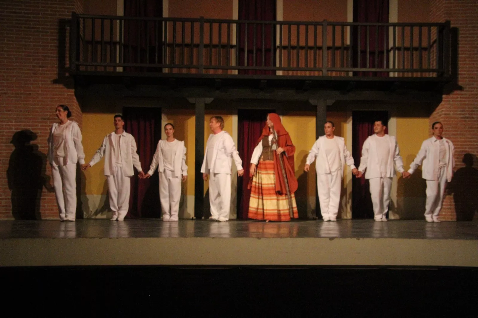 El Teatro de Robres presenta el documental acerca de su gira argentina. Foto Carlos Neofato