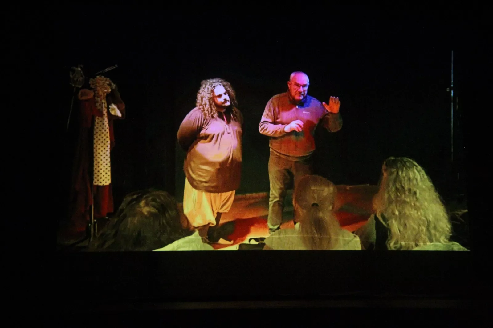 El Teatro de Robres presenta el documental acerca de su gira argentina. Foto Carlos Neofato