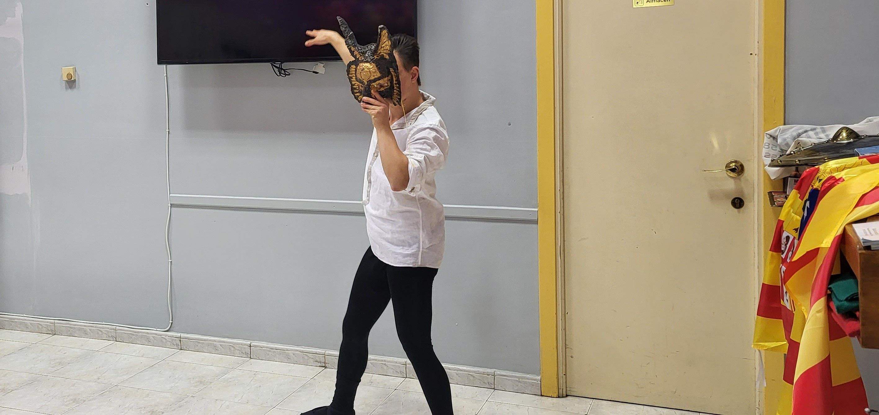 Eros Recio, el "Nijinsky de la Discapacidad", en el Barrio de la Encarnación. Foto Myriam Martínez