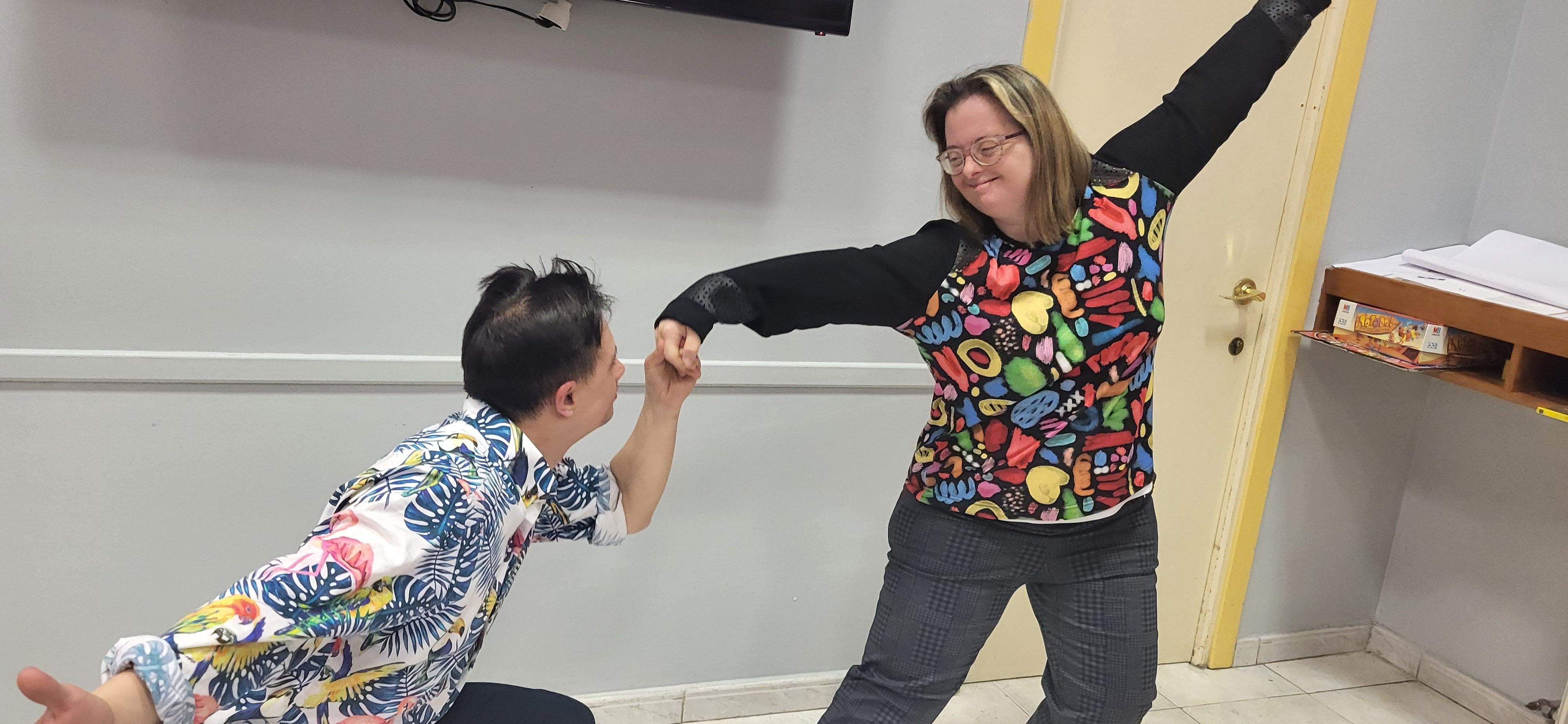 Eros Recio, el "Nijinsky de la Discapacidad", en el Barrio de la Encarnación. Foto Myriam Martínez