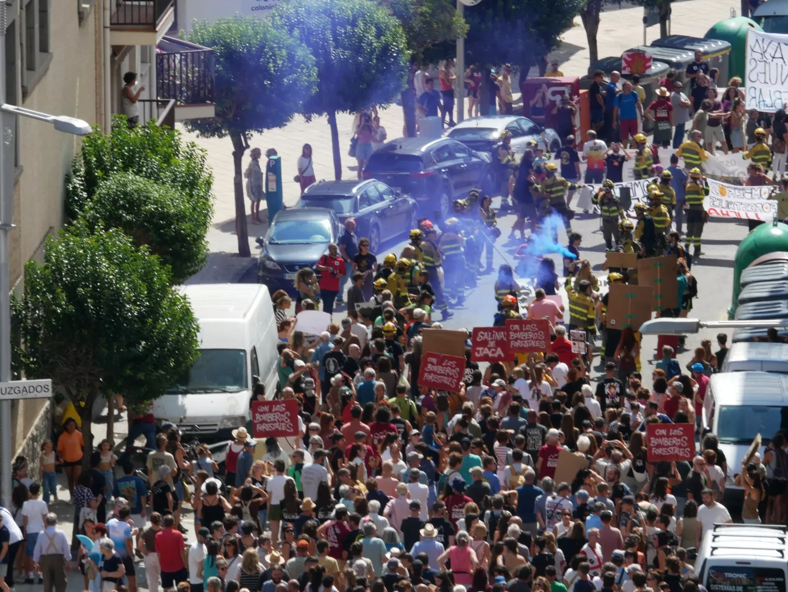 Manifestación en Jaca tras el incendio de Las Peñas de Riglos.