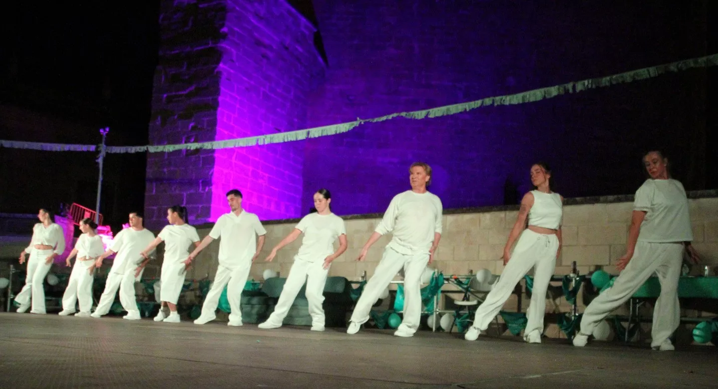 Espectáculo 'Vamos a bailar' de Espacio Danza en Huesca. Foto Carlos Neofato