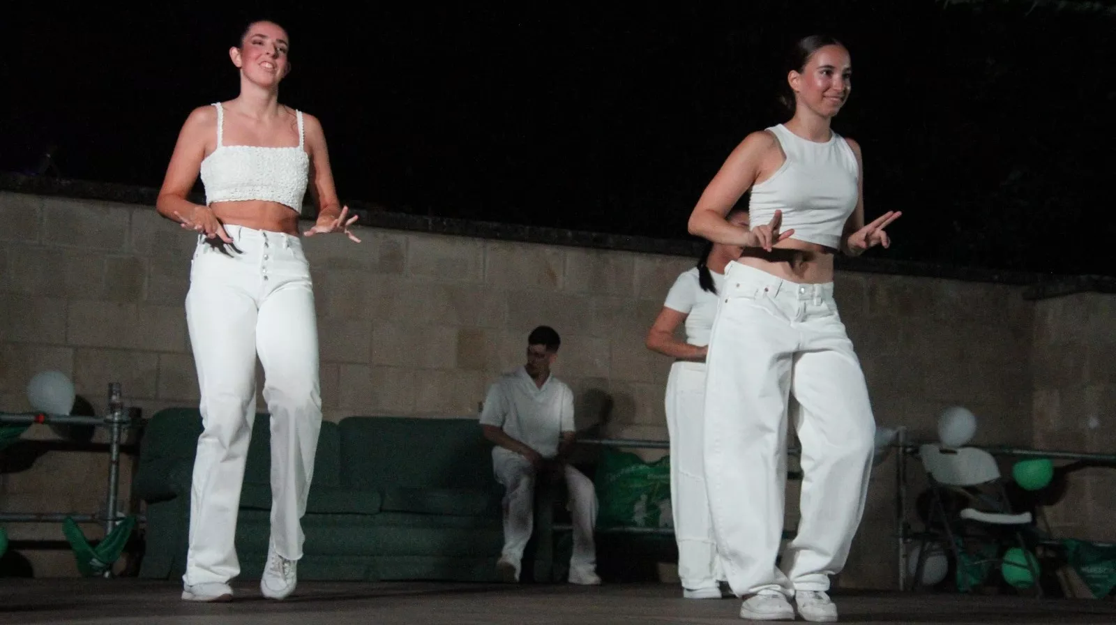 Espectáculo 'Vamos a bailar' de Espacio Danza en Huesca. Foto Carlos Neofato