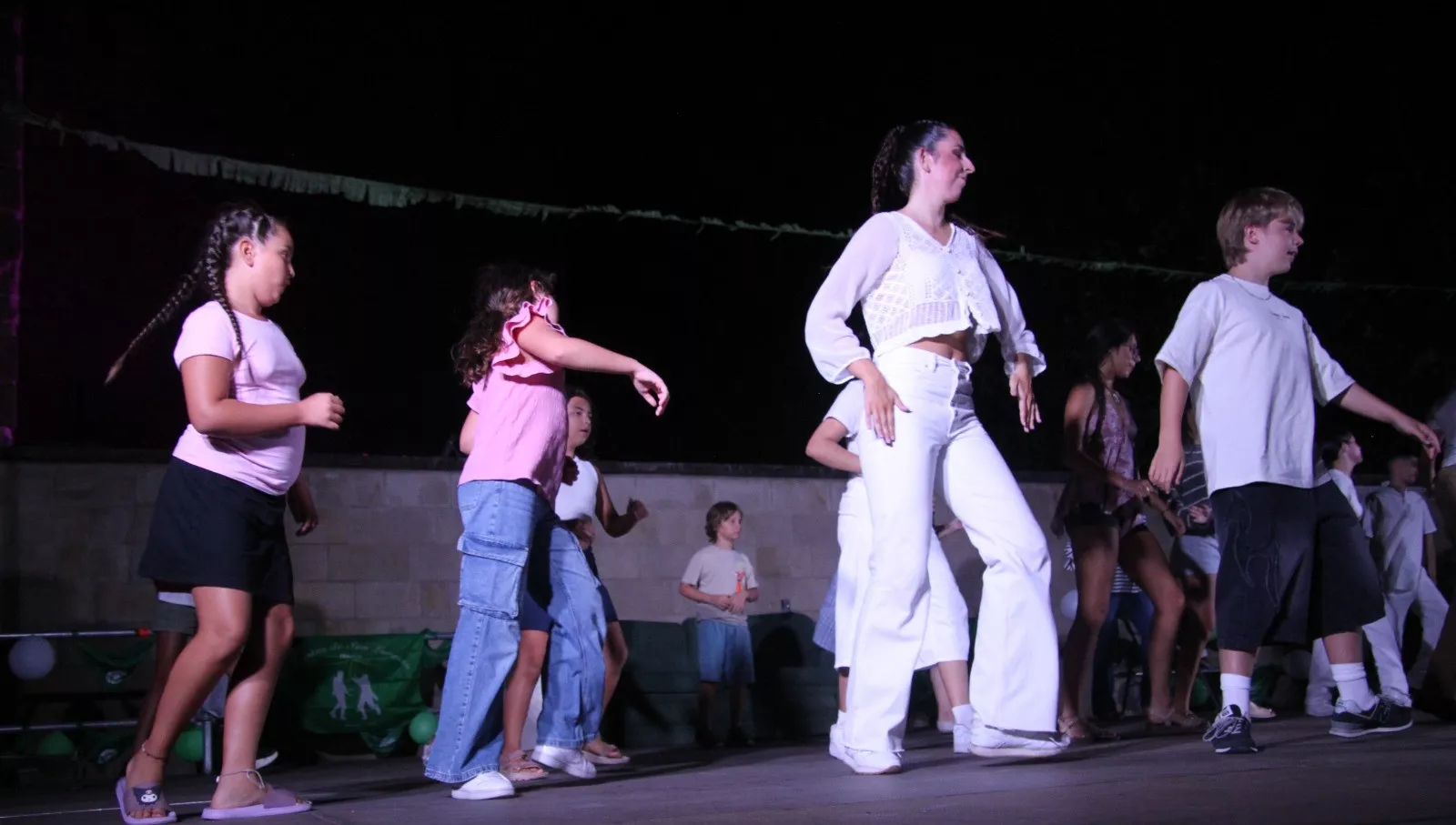Espectáculo 'Vamos a bailar' de Espacio Danza en Huesca. Foto Carlos Neofato