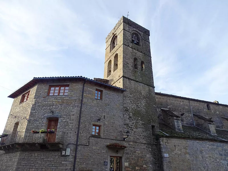 Boltaña suspende sus fiestas tras la muerte repentina de uno de sus campaneros.