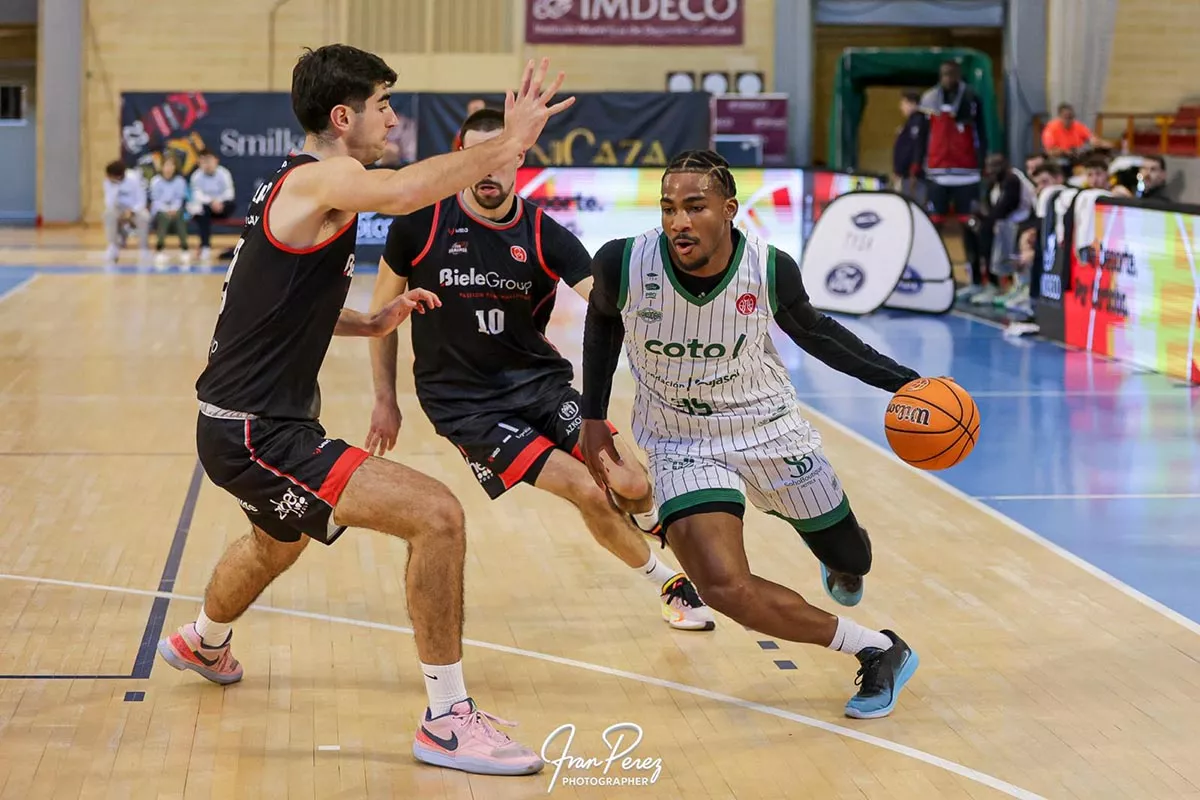 Jacques Guemeta ficha por el Club Baloncesto Peñas para el Lobe Tu Provincia Huesca la Magia